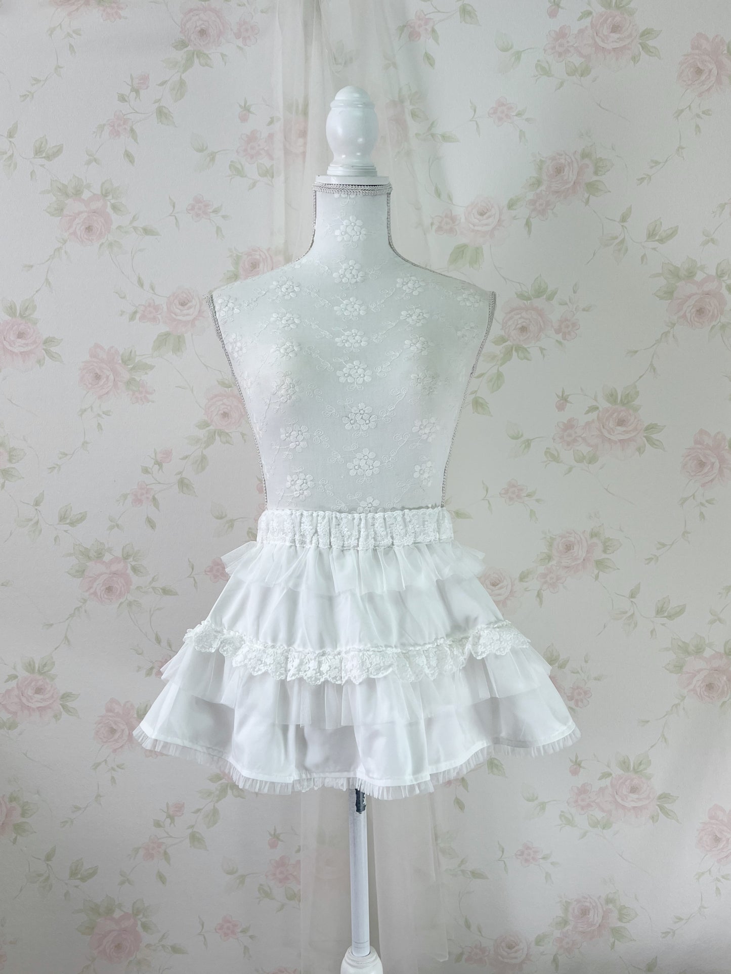 GRL Tulle Lace Shoujo Skirt (White)