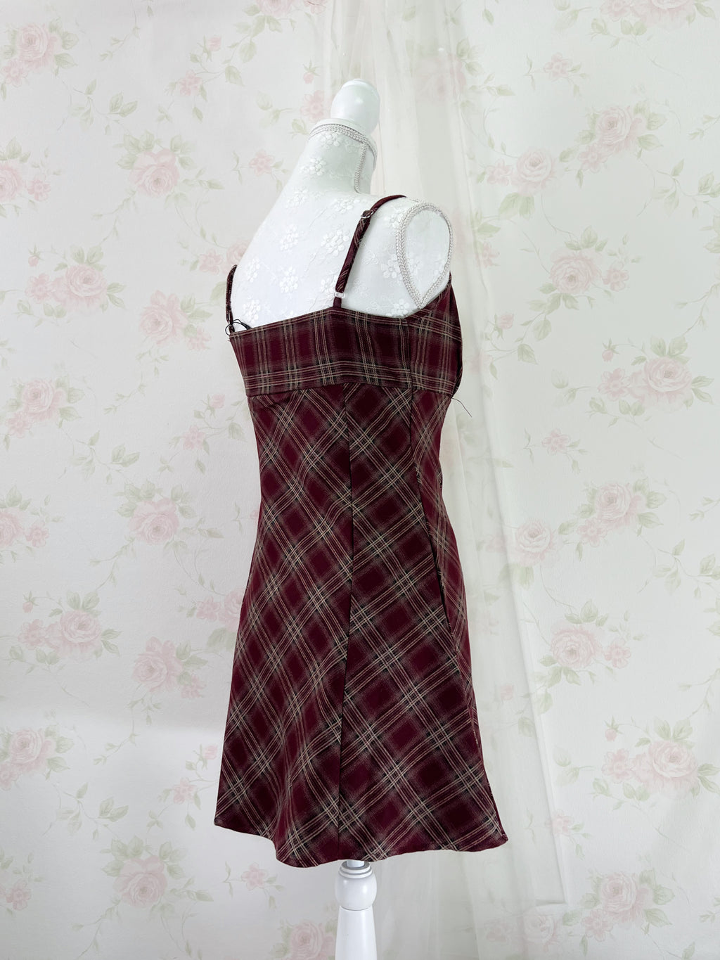Checked York Style Checked Dress (Bordeaux)