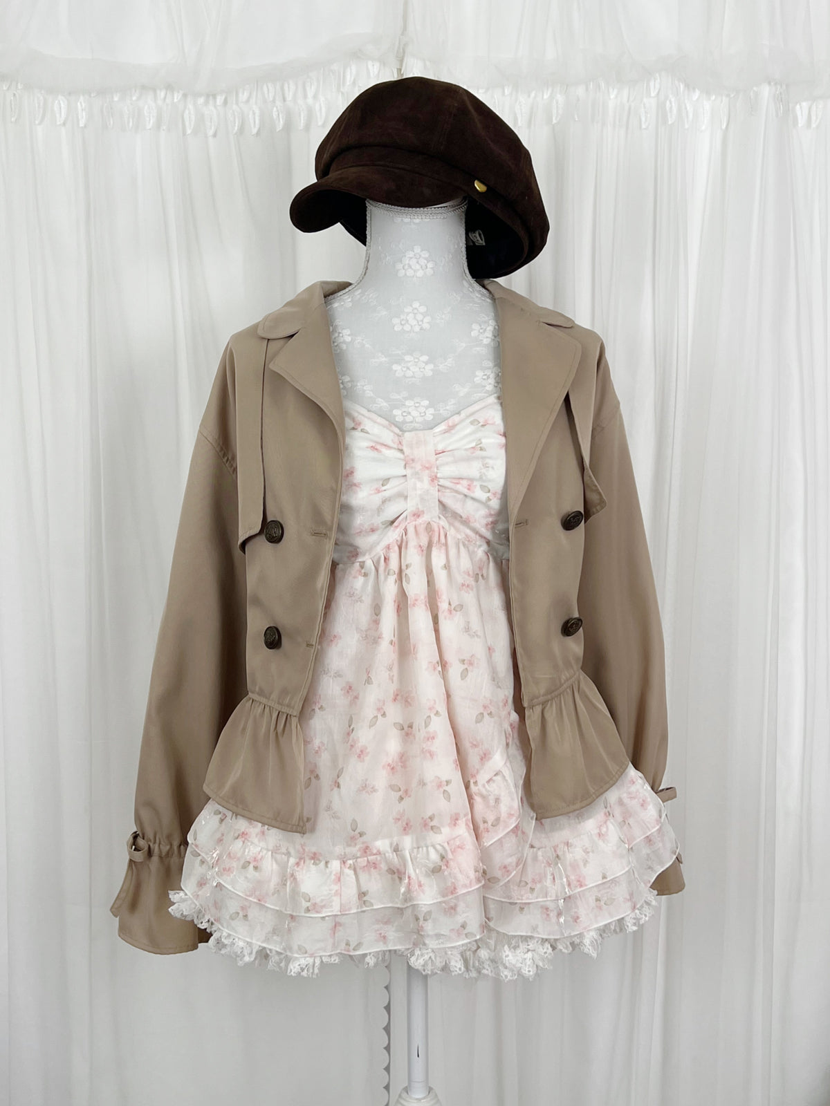 axes femme Short Trench Coat