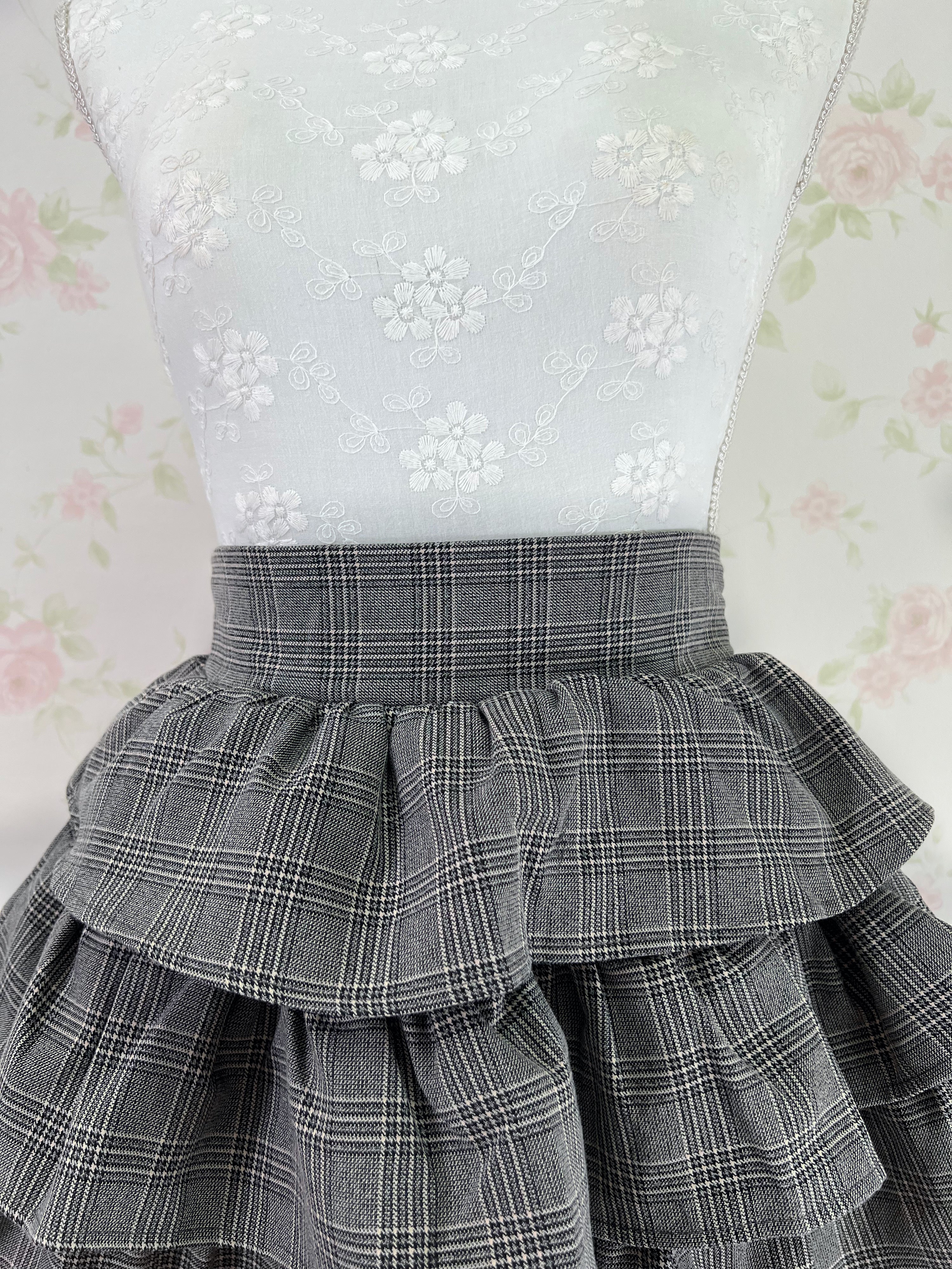 Sweet Tiered Checked Skirt (Gray)