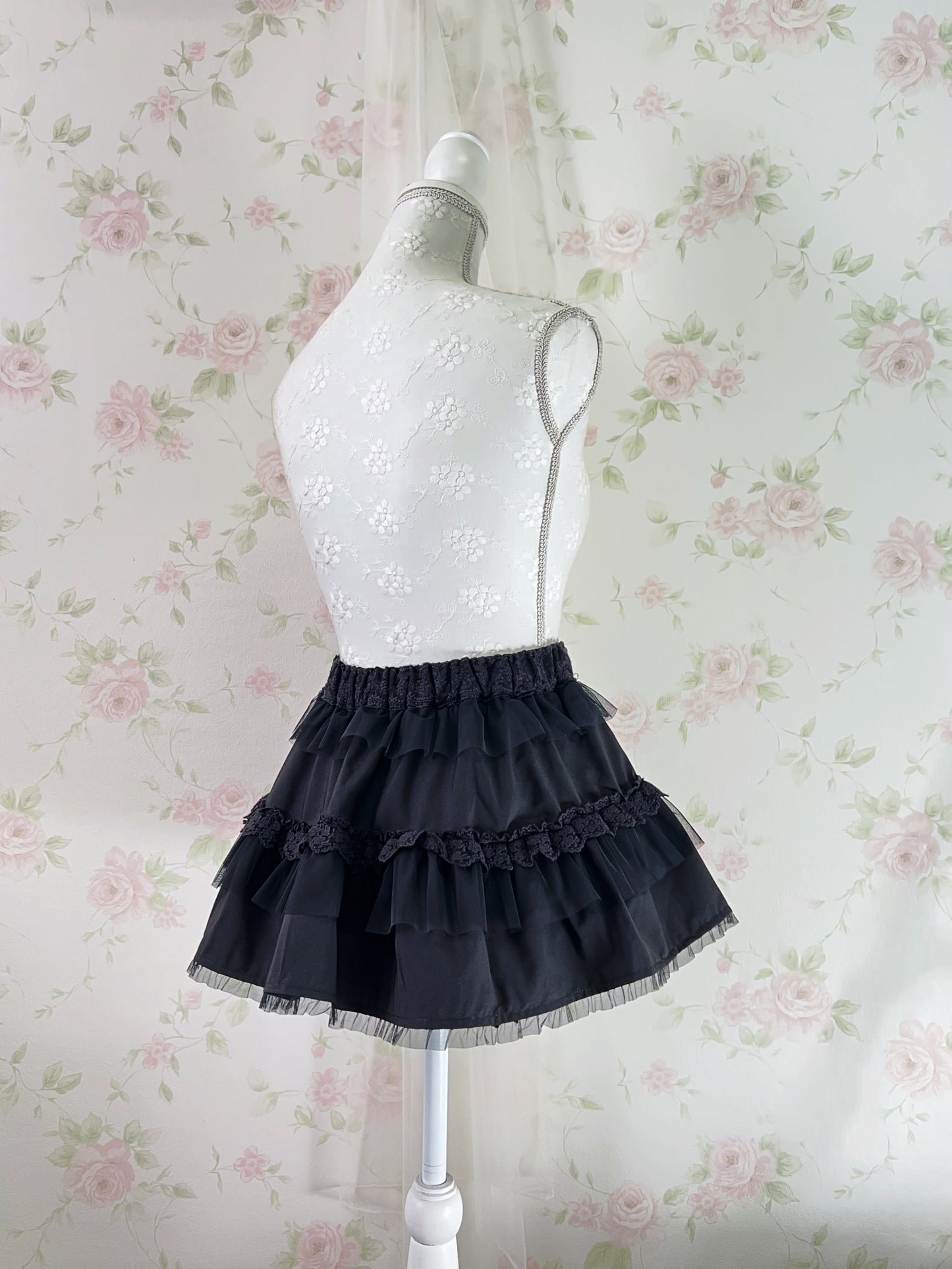 GRL Tulle Lace Shoujo Skirt (Black)