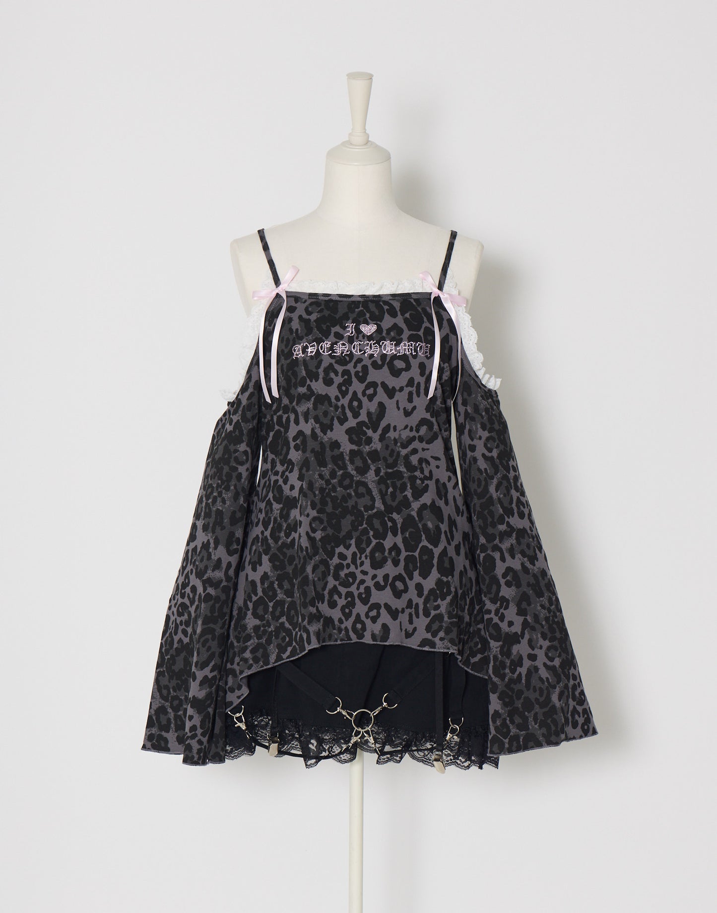 AVENCHUMU Leopard print open shoulder tops