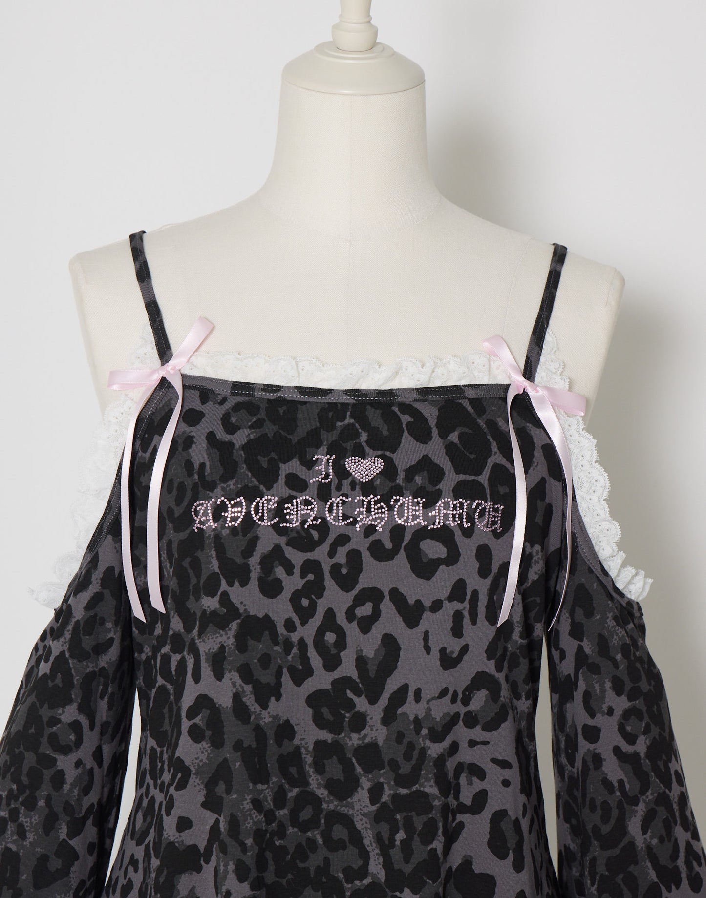 AVENCHUMU Leopard print open shoulder tops