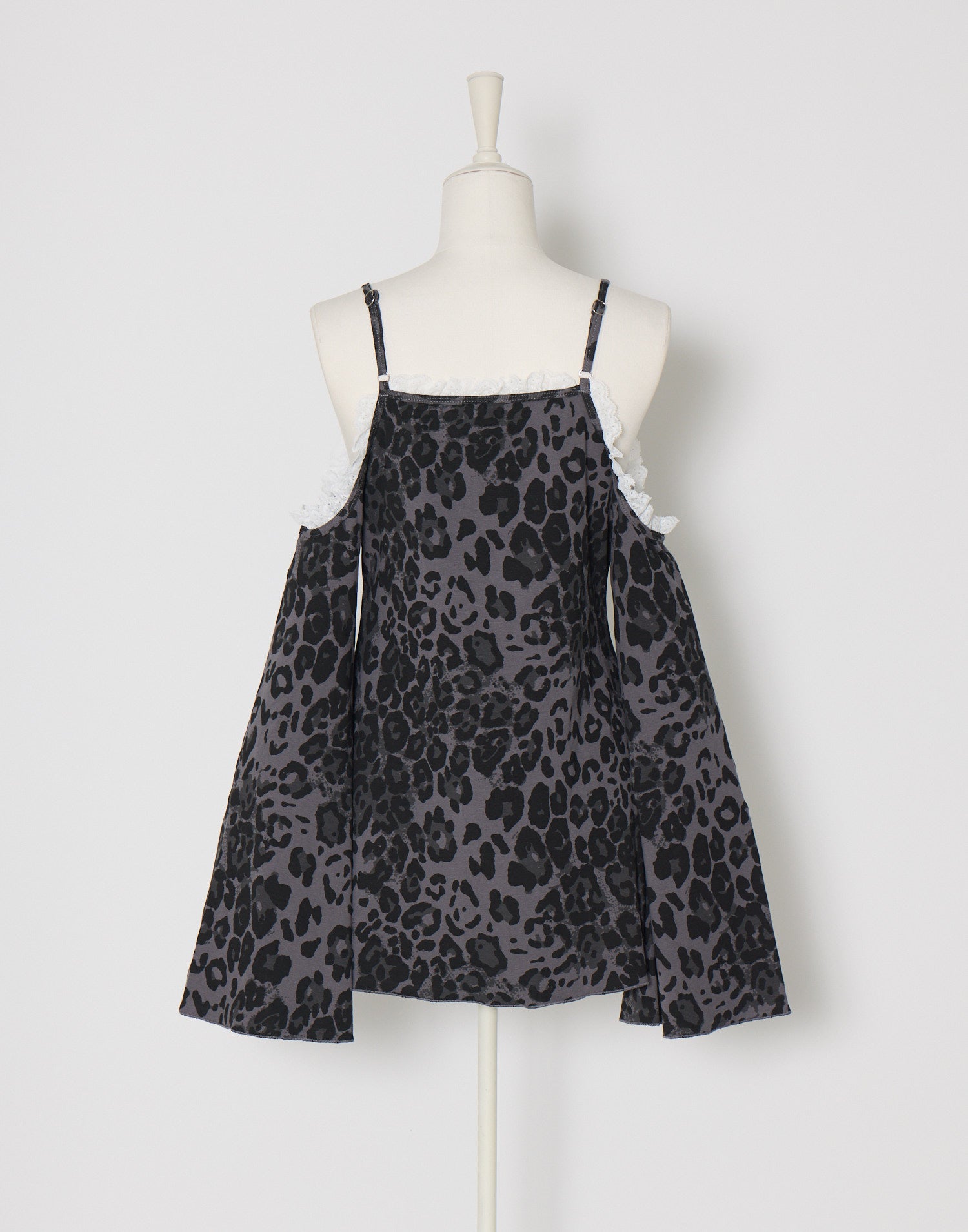 AVENCHUMU Leopard print open shoulder tops