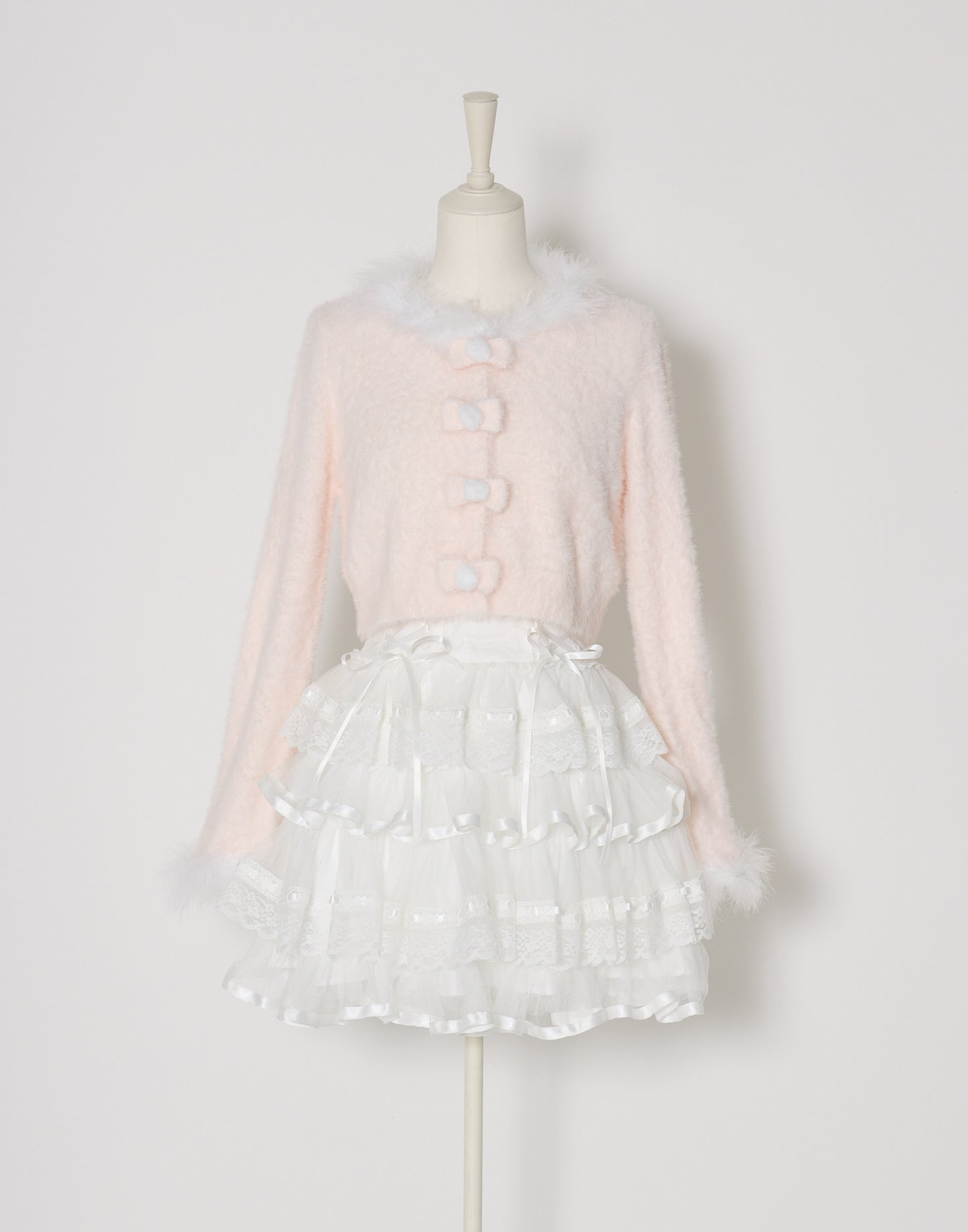 mellfy memory Fluffy pom-pom ribbon knit cardigan