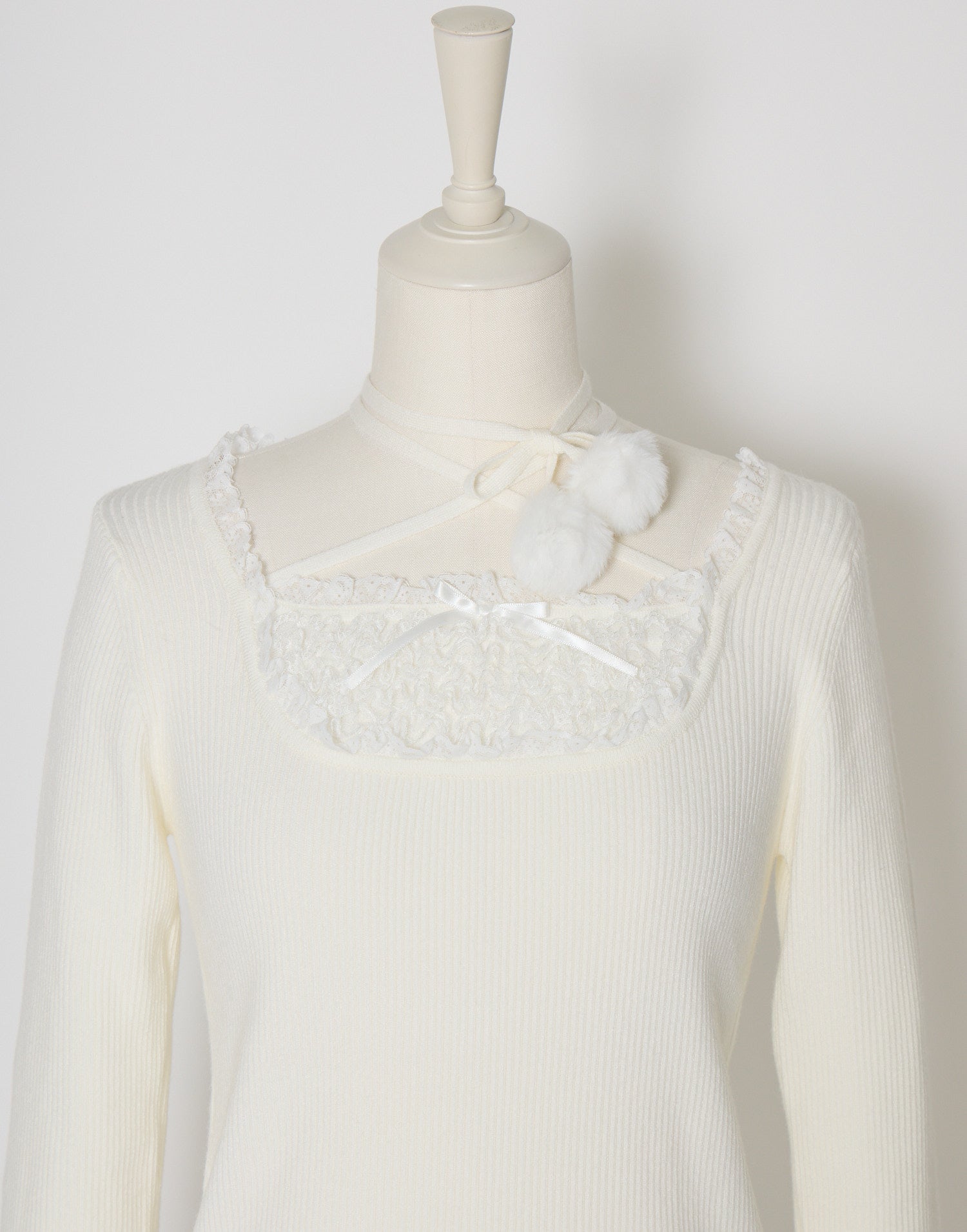 mellfy memory Ribbon Pompom Choker Angel knit
