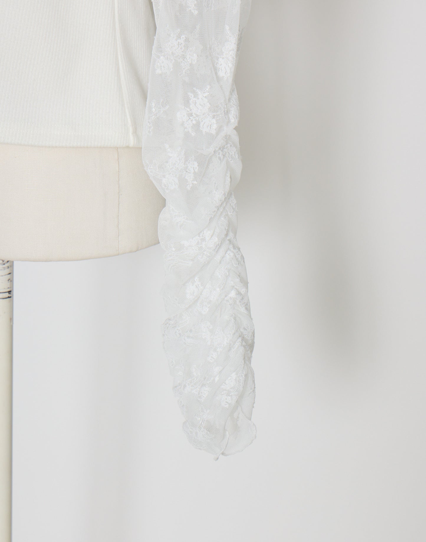 mellfy memory Feather Lace layered puff tops