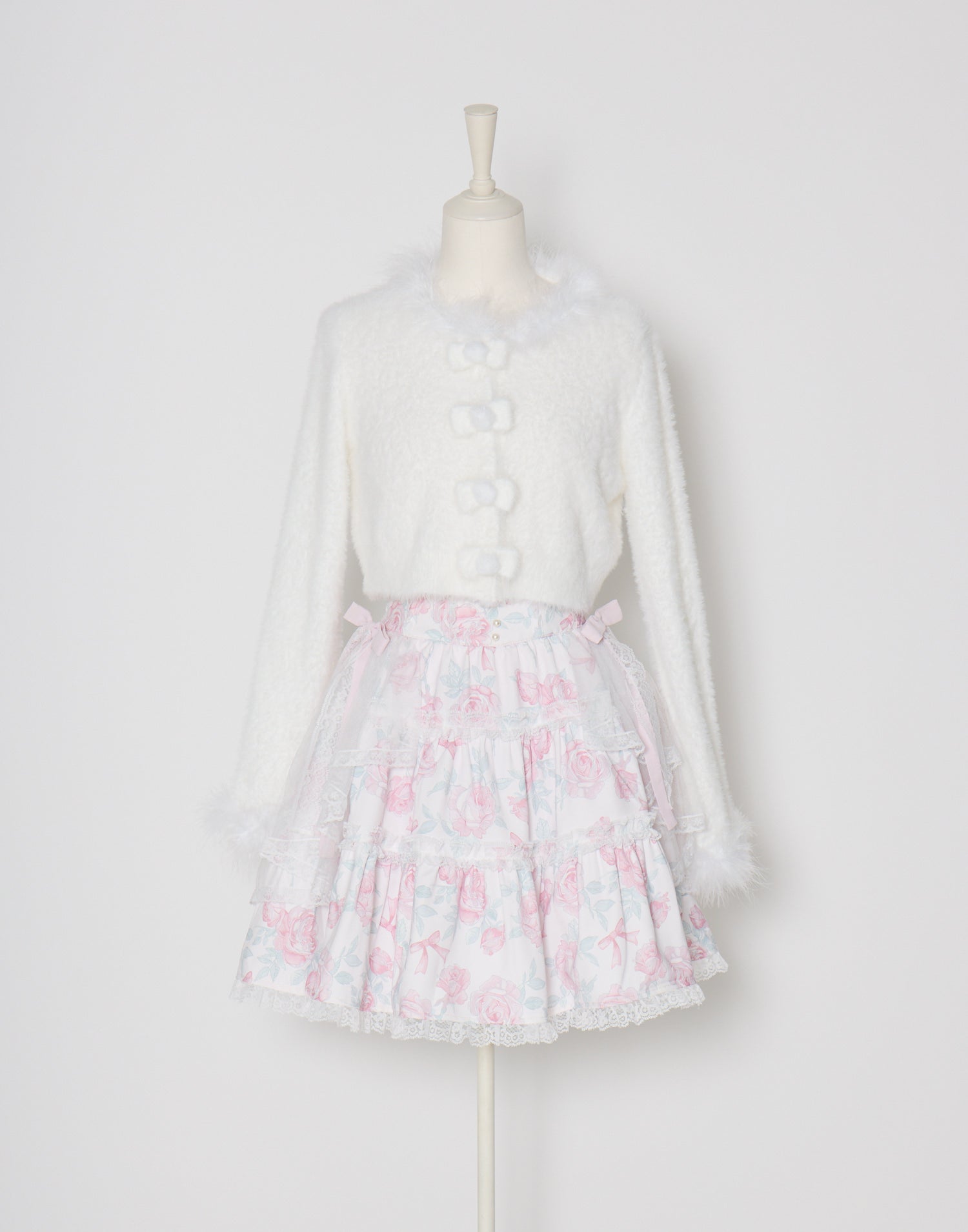 mellfy memory Fluffy pom-pom ribbon knit cardigan