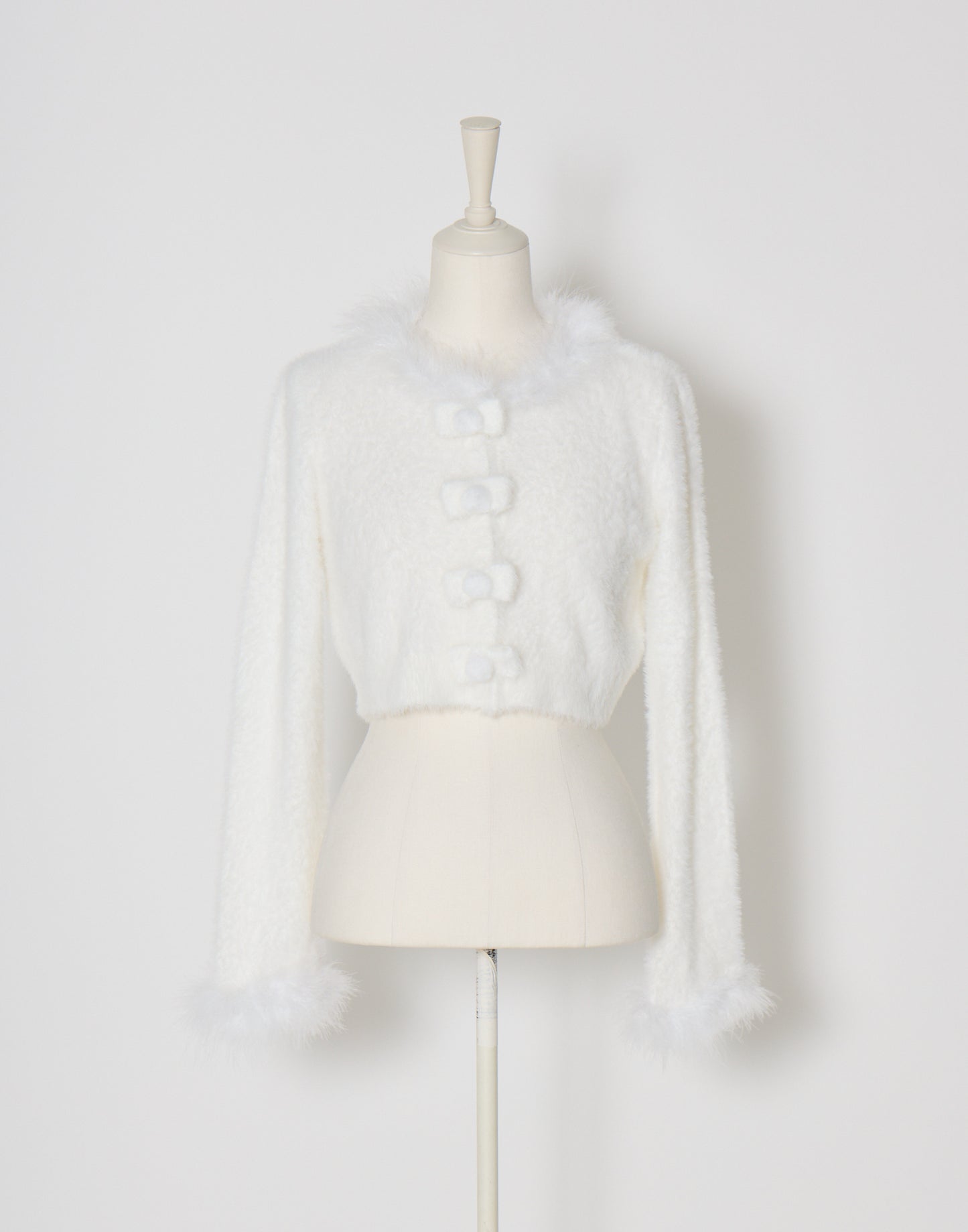 mellfy memory Fluffy pom-pom ribbon knit cardigan