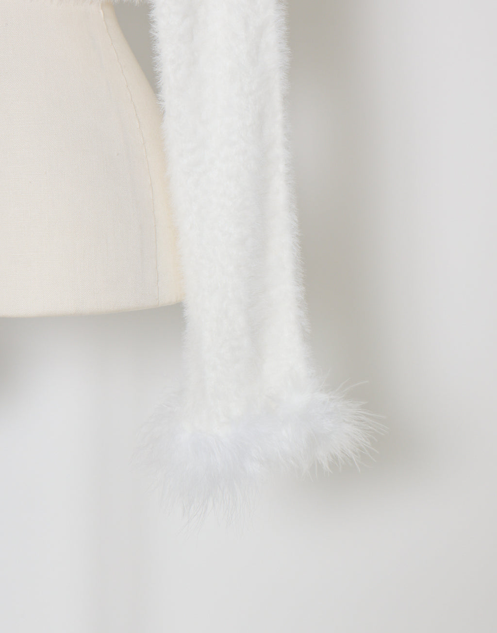 mellfy memory Fluffy pom-pom ribbon knit cardigan
