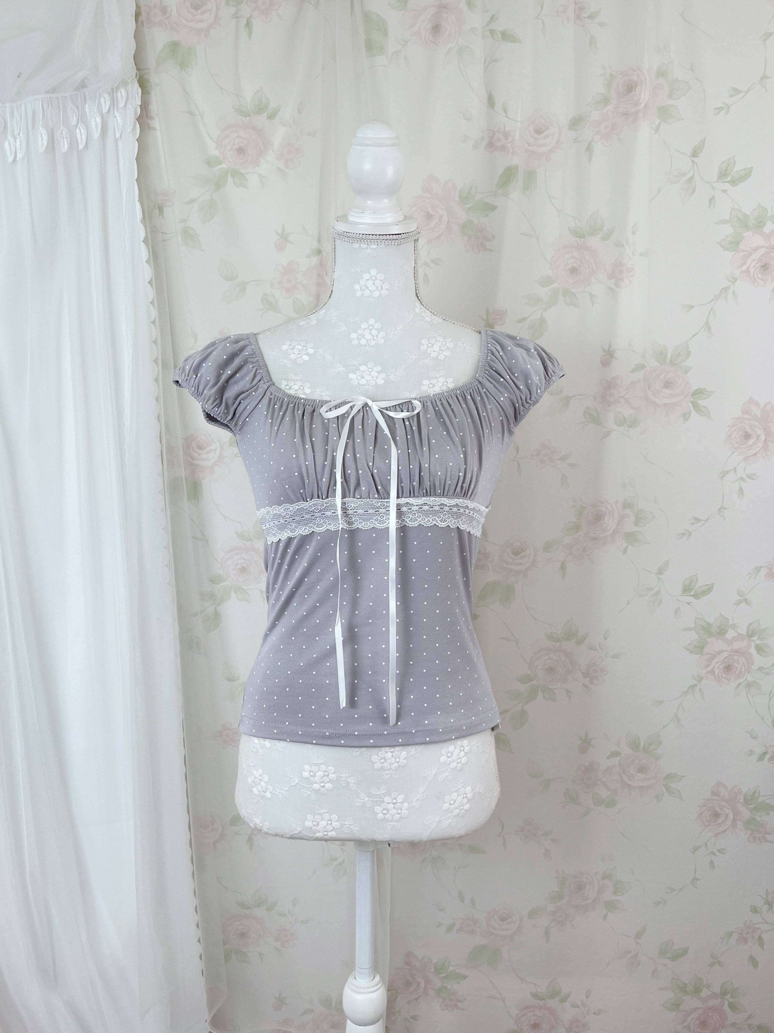 Polka dot Shoujo Gather Front T-shirt (Gray)