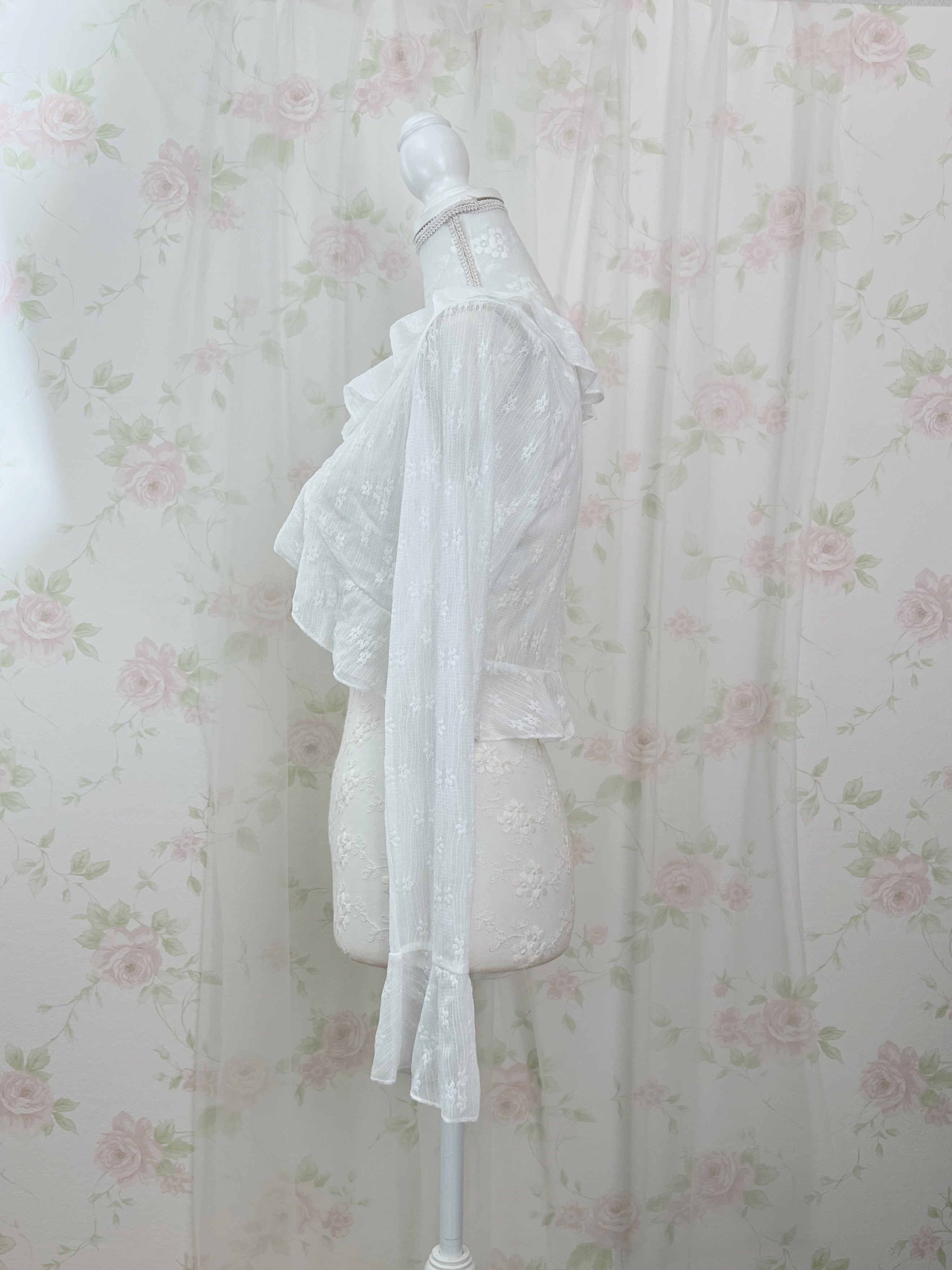 Lacy Front String Cardigan (White)