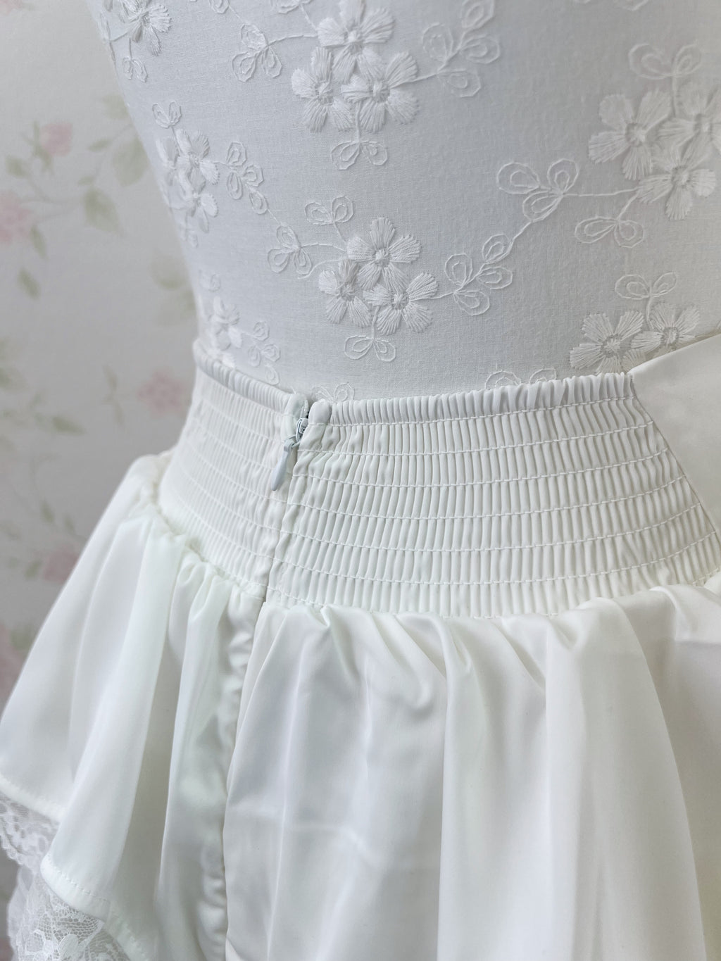 Draw String Layered Sukapan (White)