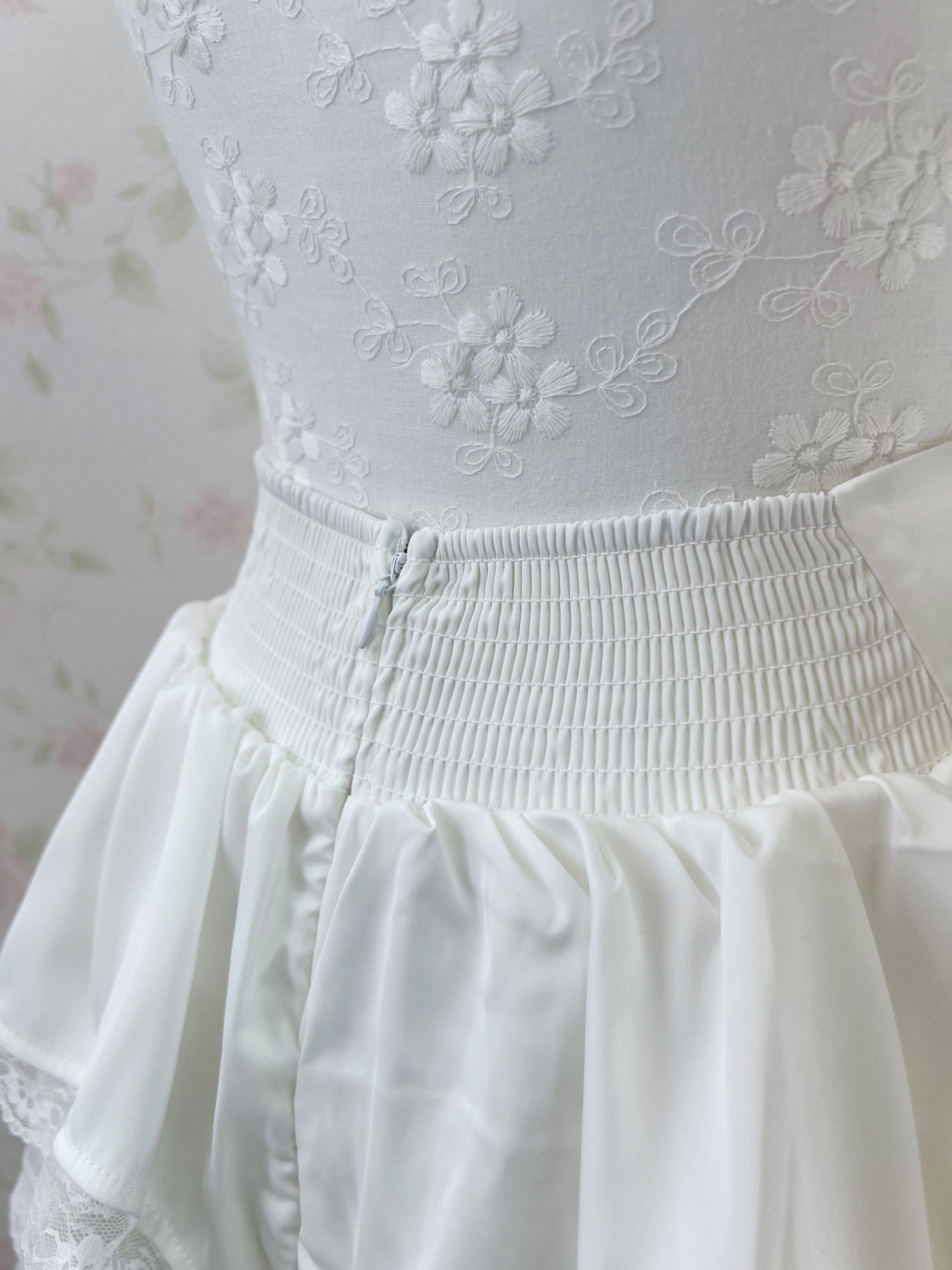 Draw String Layered Sukapan (White)