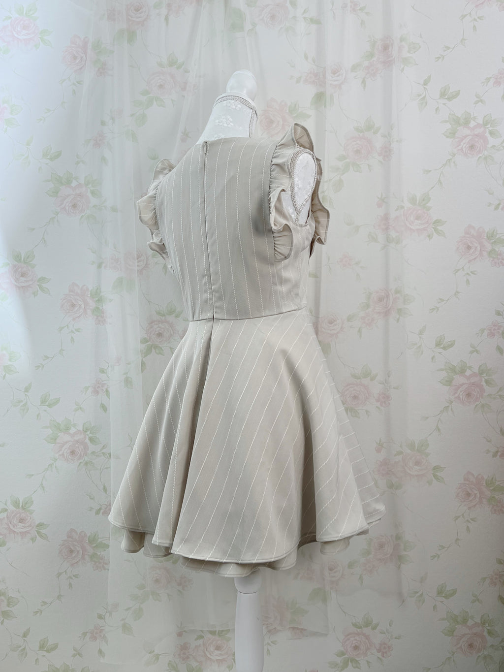 An MILLE Striped Circular Dress (Beige)