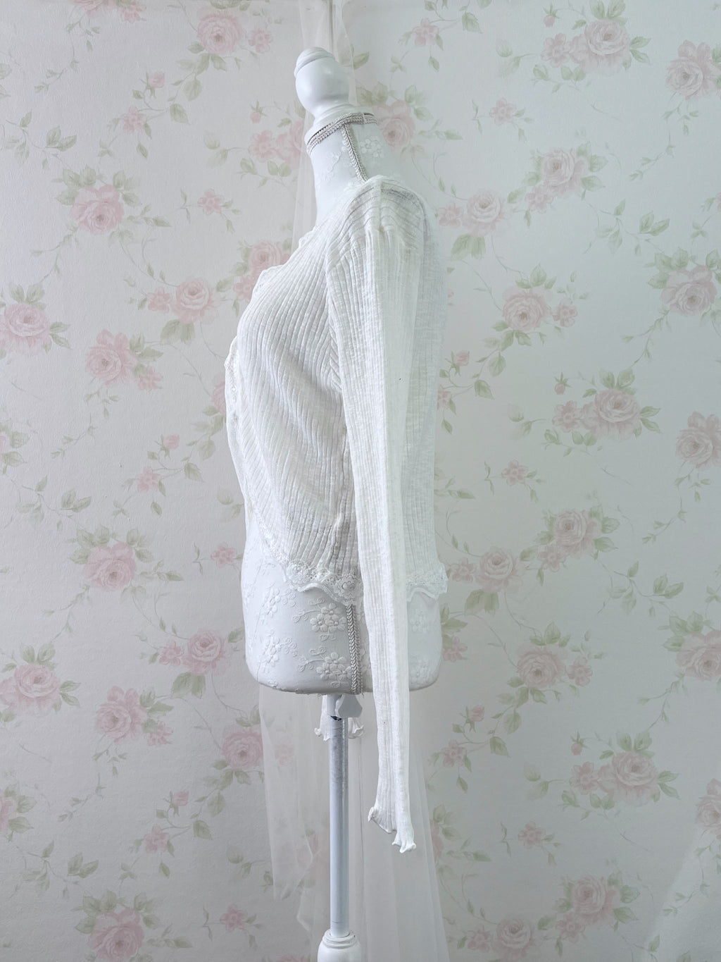 Lacy One Button Cardigan (Ivory)
