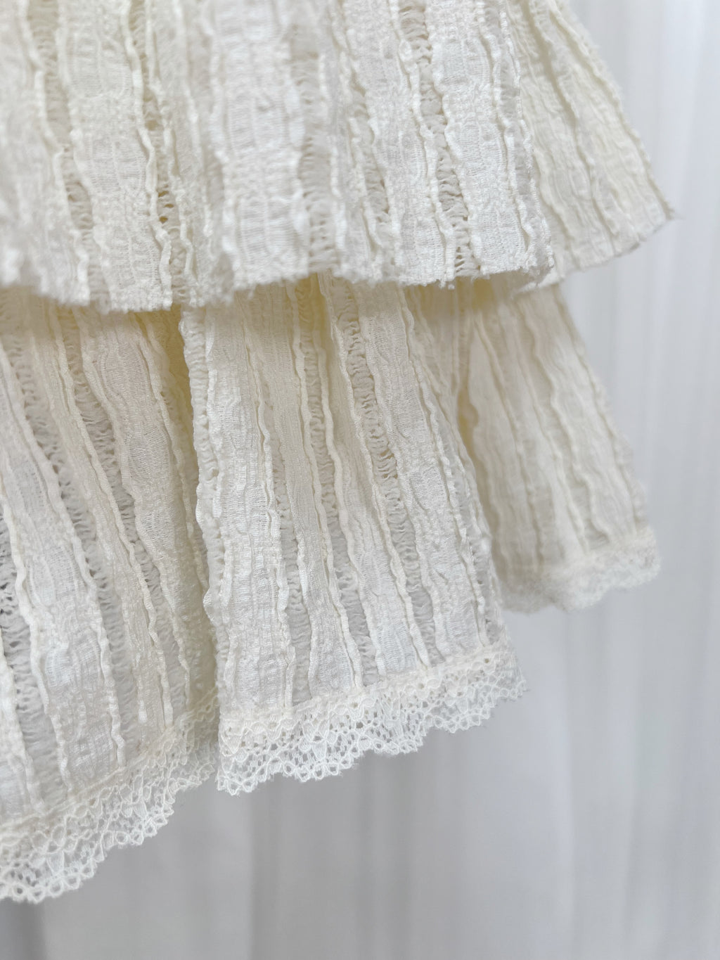 Passion room Lacy Layered Skirt (Ivory)