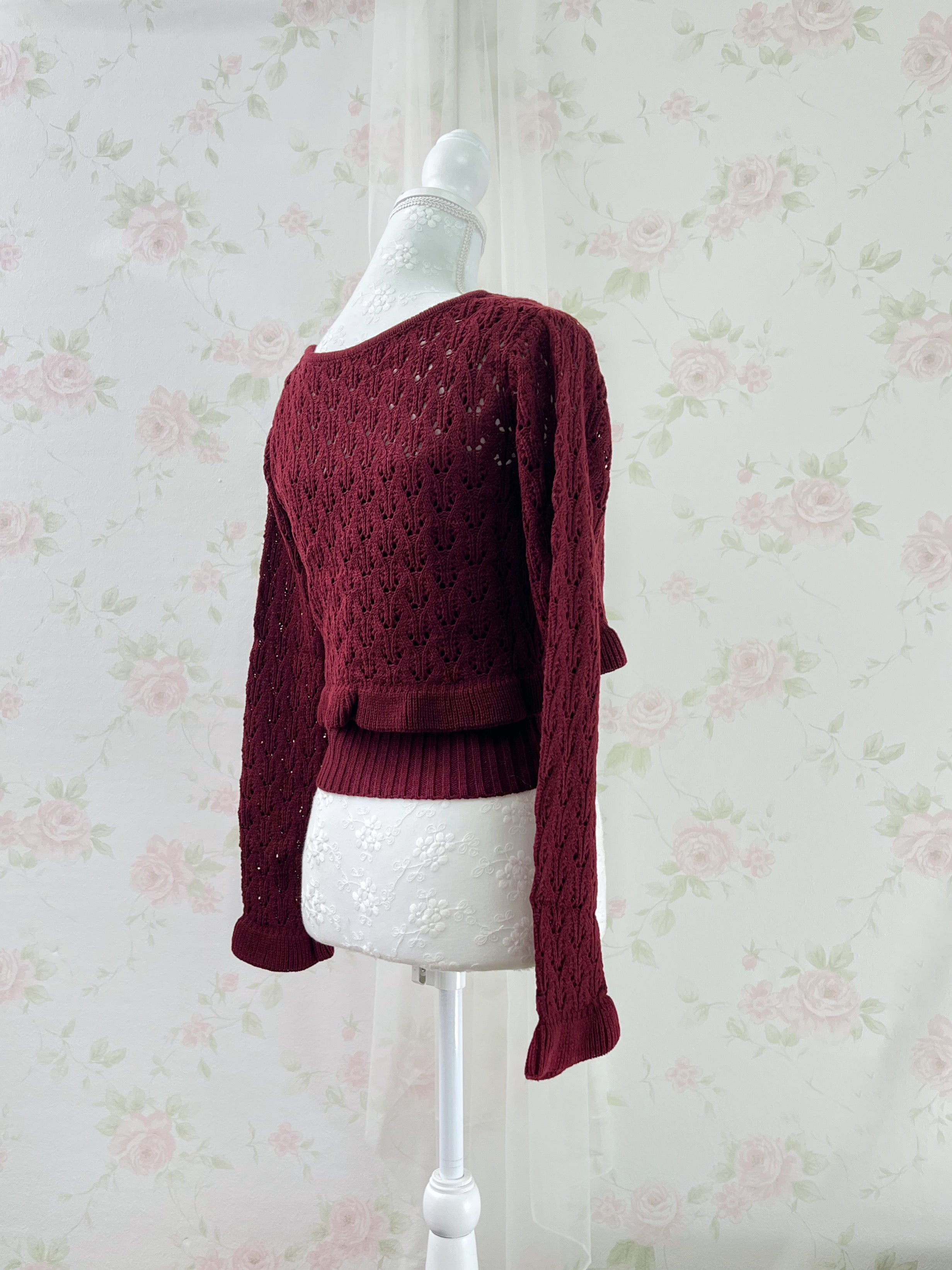 Ruffled Hem Knitted Camisole Cardigan Set (Strawberry Red)
