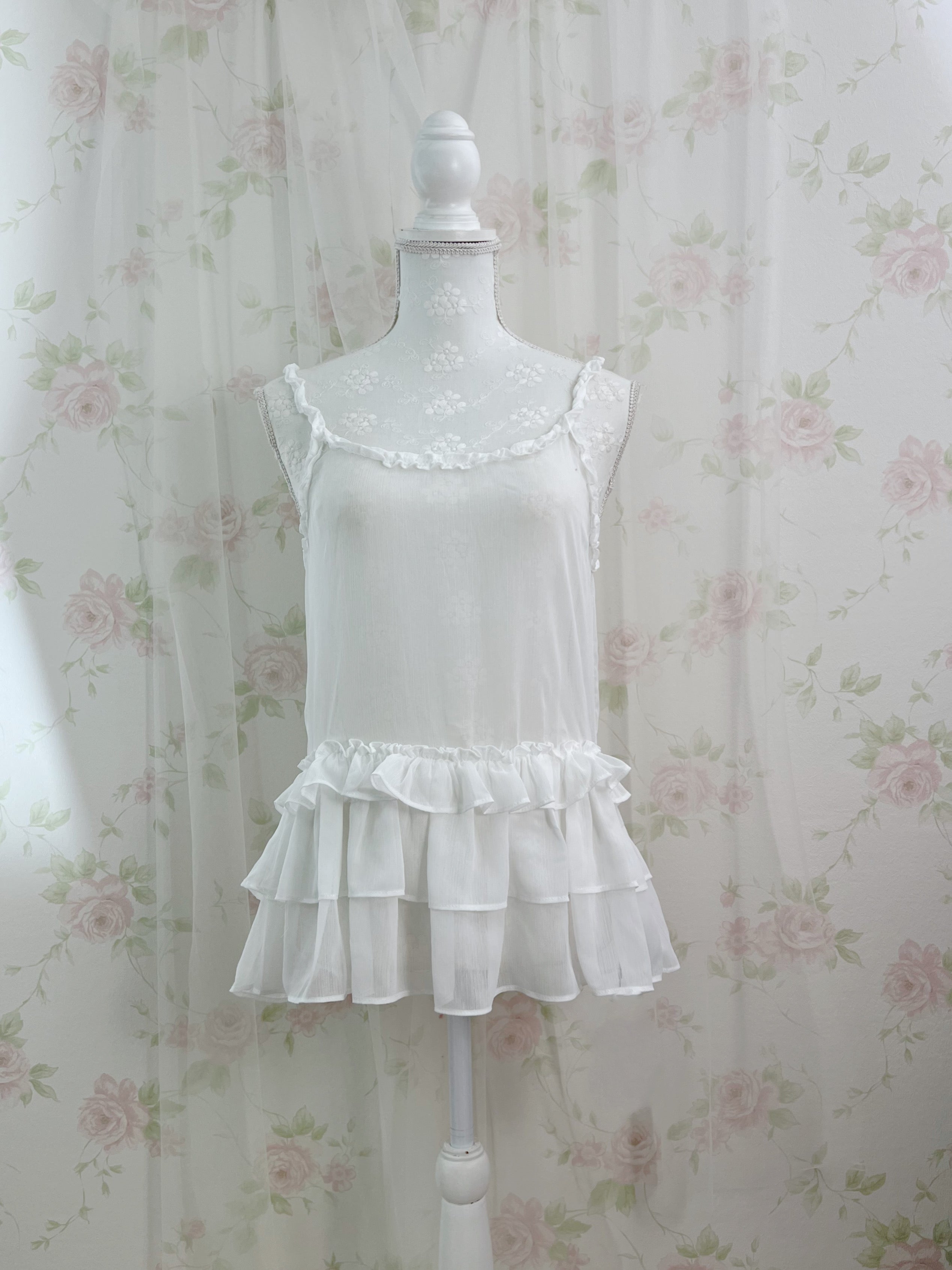 Chiffon Layered Hem Camisole (White)