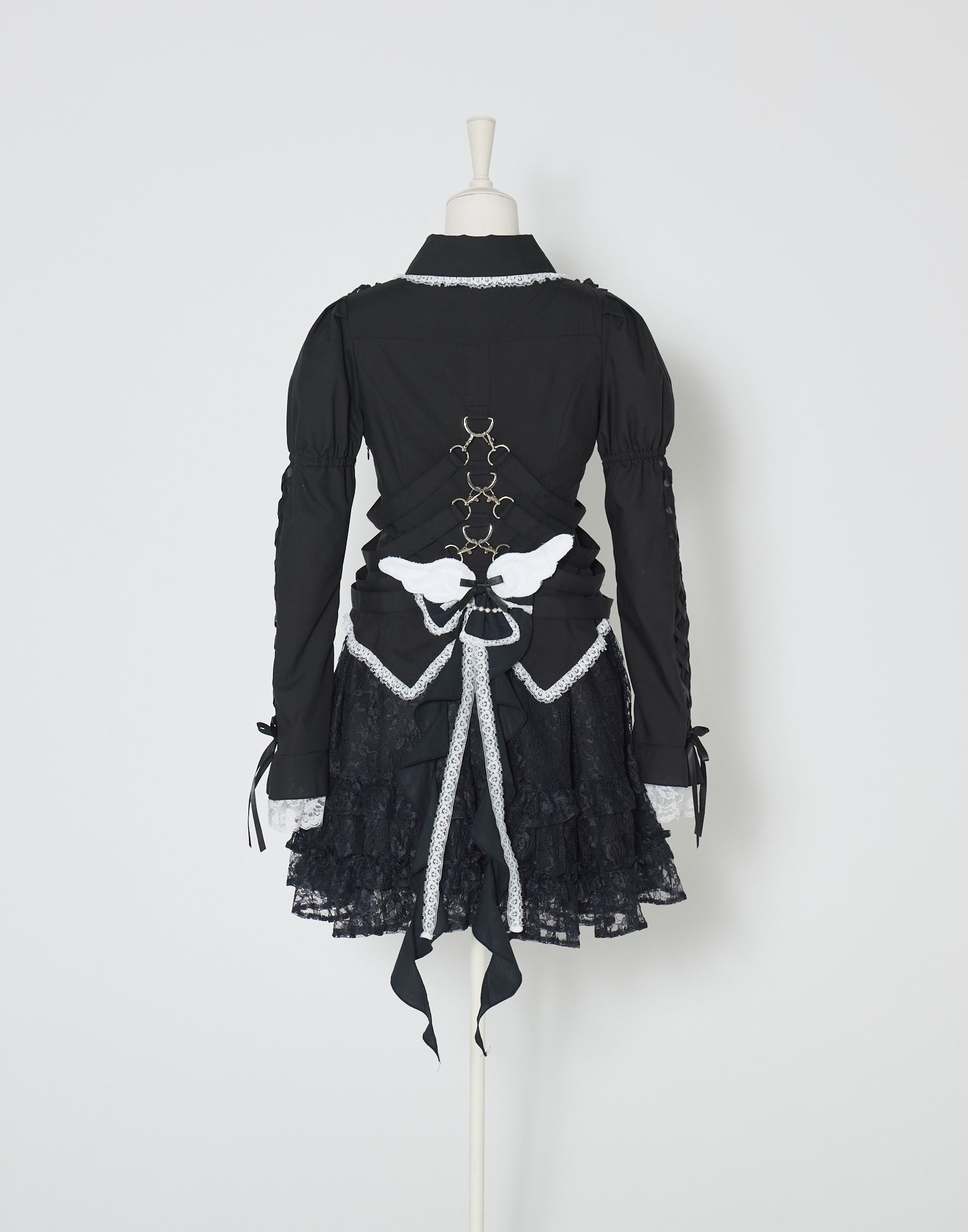 AVENCHUMU magical girl bone one-piece