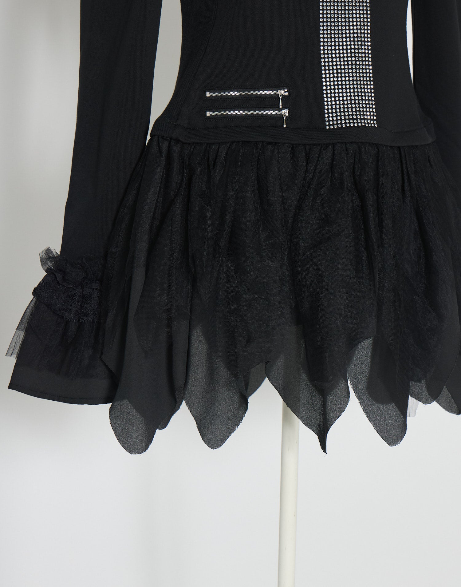 AVENCHUMU Rhinestone cross chiffon hem one-piece