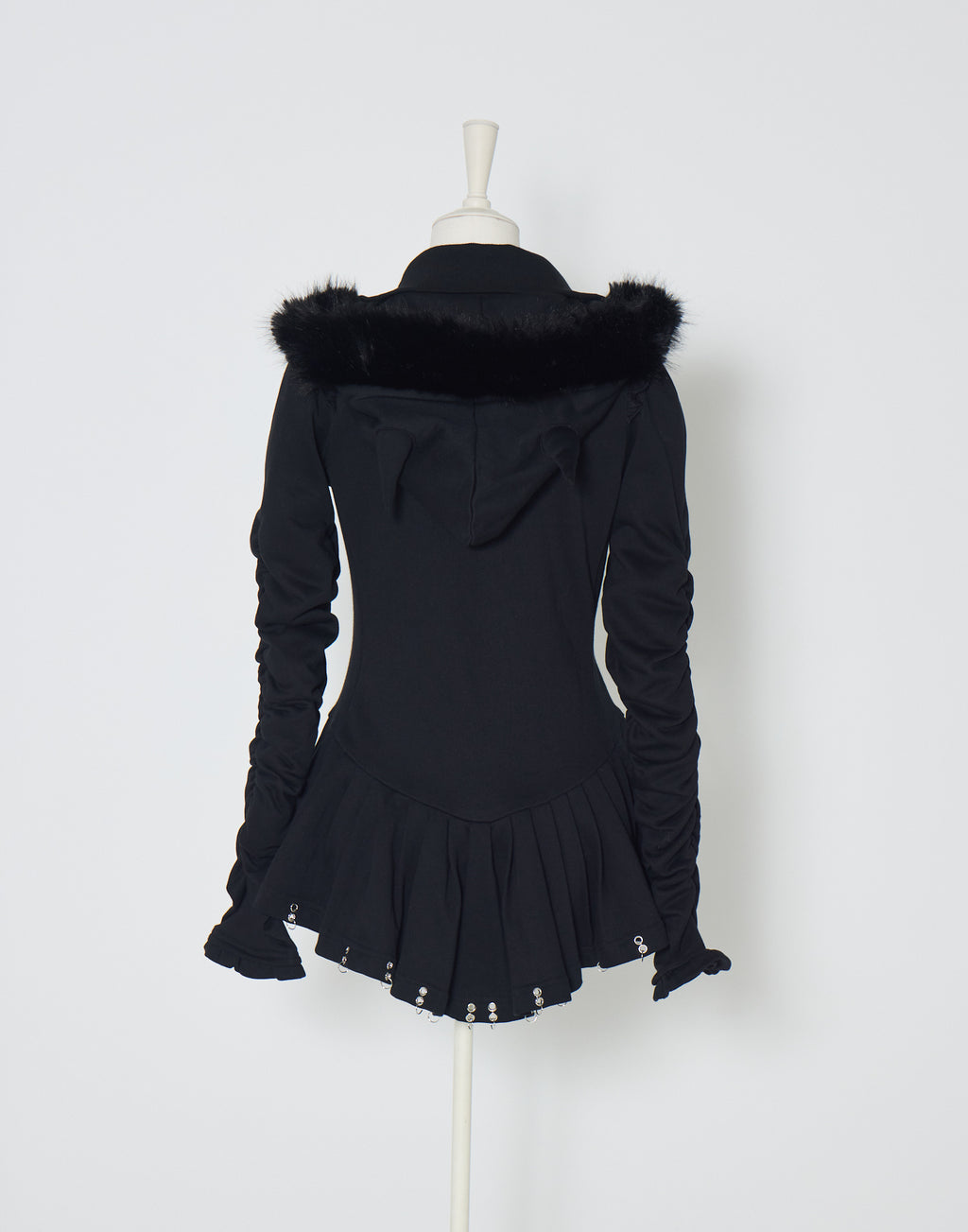 AVENCHUMU Pleated devil zip hoodie