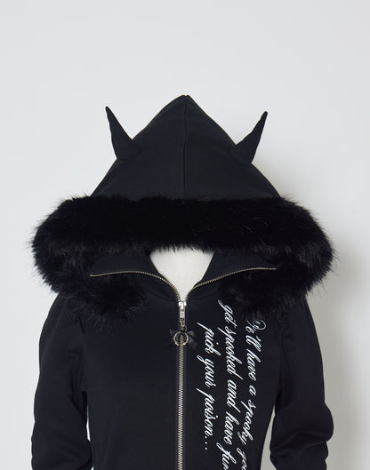 AVENCHUMU Pleated devil zip hoodie