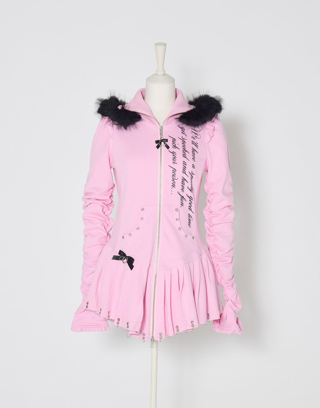 AVENCHUMU Pleated devil zip hoodie