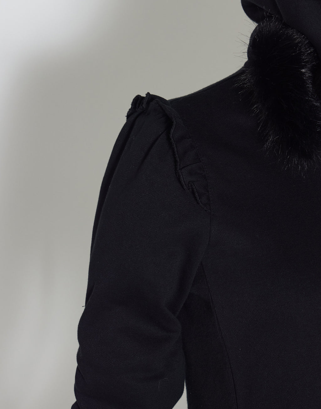 AVENCHUMU Pleated devil zip hoodie