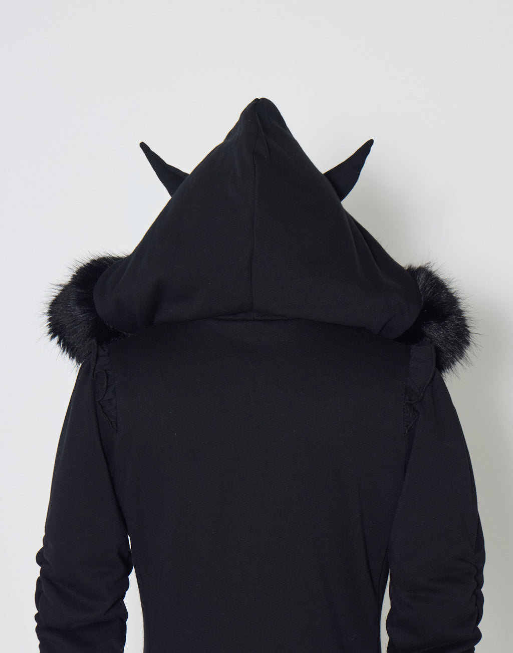 AVENCHUMU Pleated devil zip hoodie
