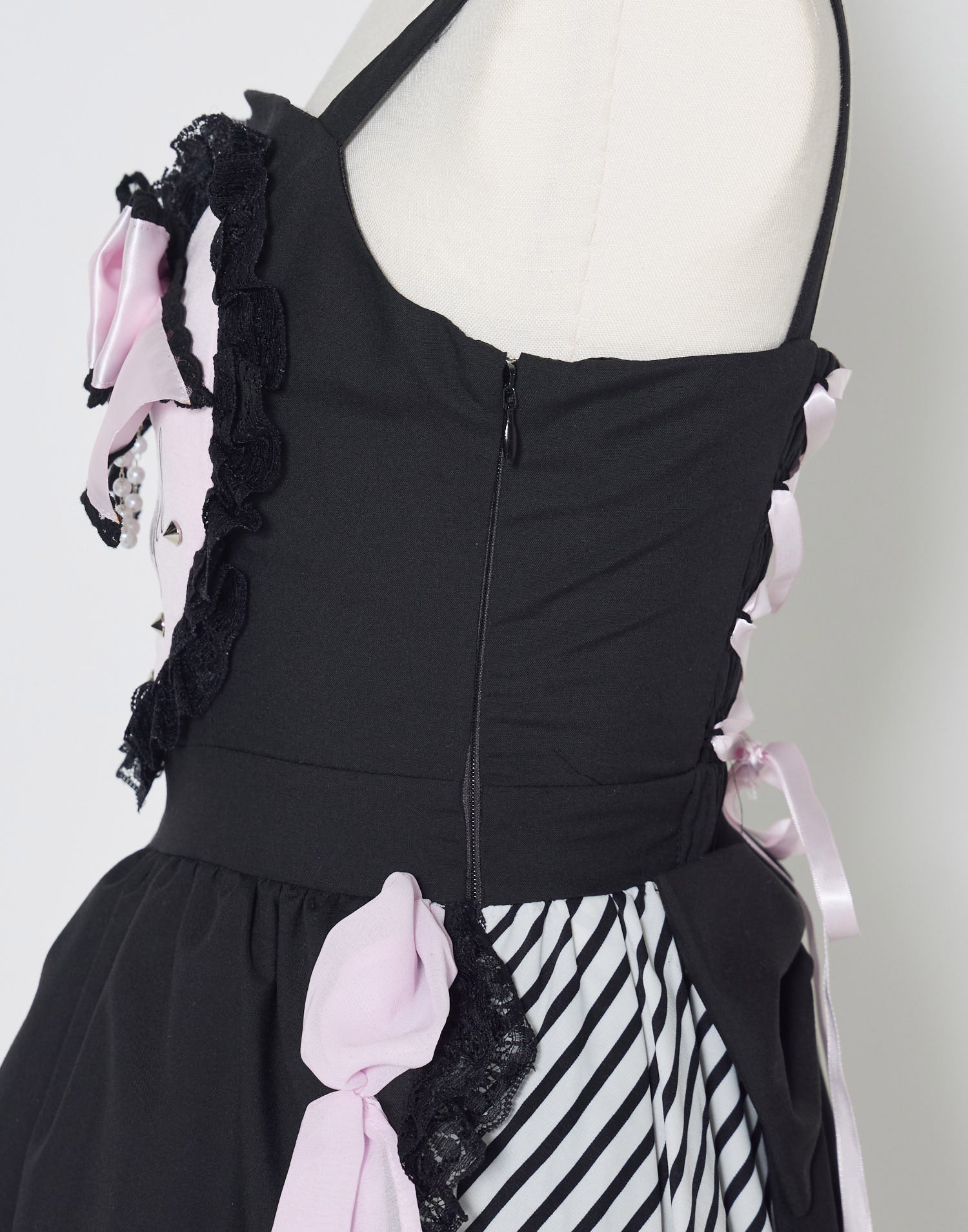 AVENCHUMU Love heart's cake angel one piece