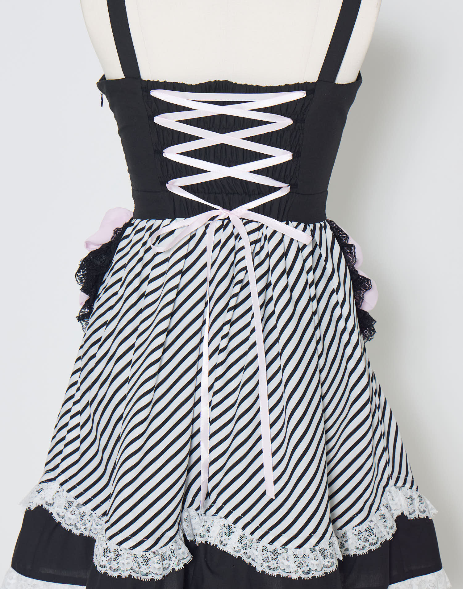 AVENCHUMU Love heart's cake angel one piece