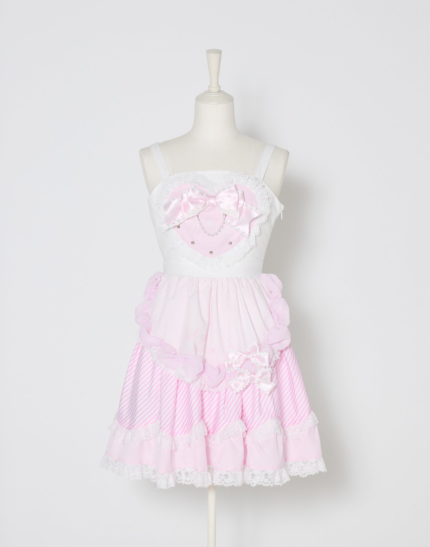 AVENCHUMU Love heart's cake angel one piece