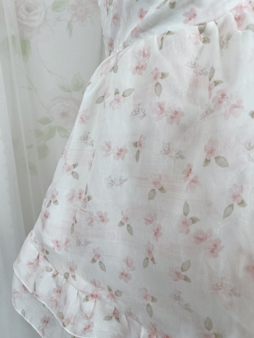 (Pre-order) Evori Glow Floral Camisole