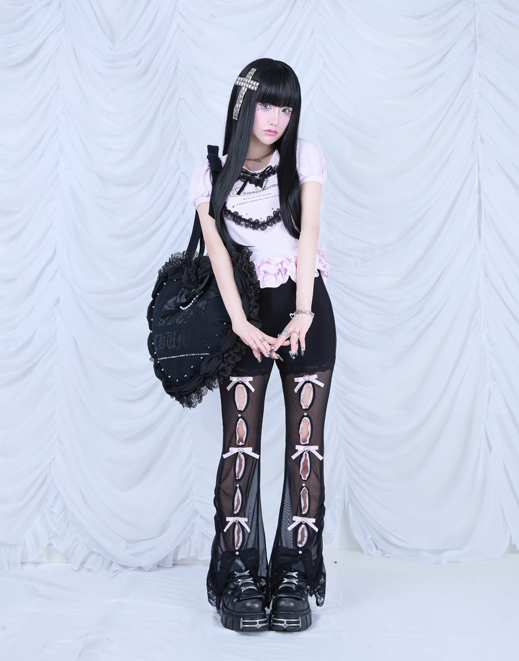 AVENCHUMU Heart Studs & Message Puff T-shirt