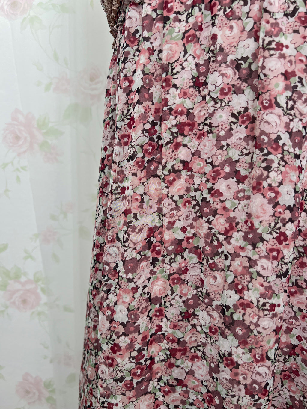 L'EST ROSE Floral Lace Front Shirring Strap Dress