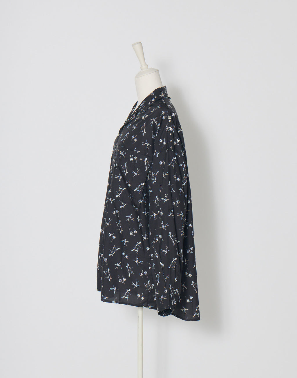 AVENCHUMU ERICO collaboration illustration oversized shirt