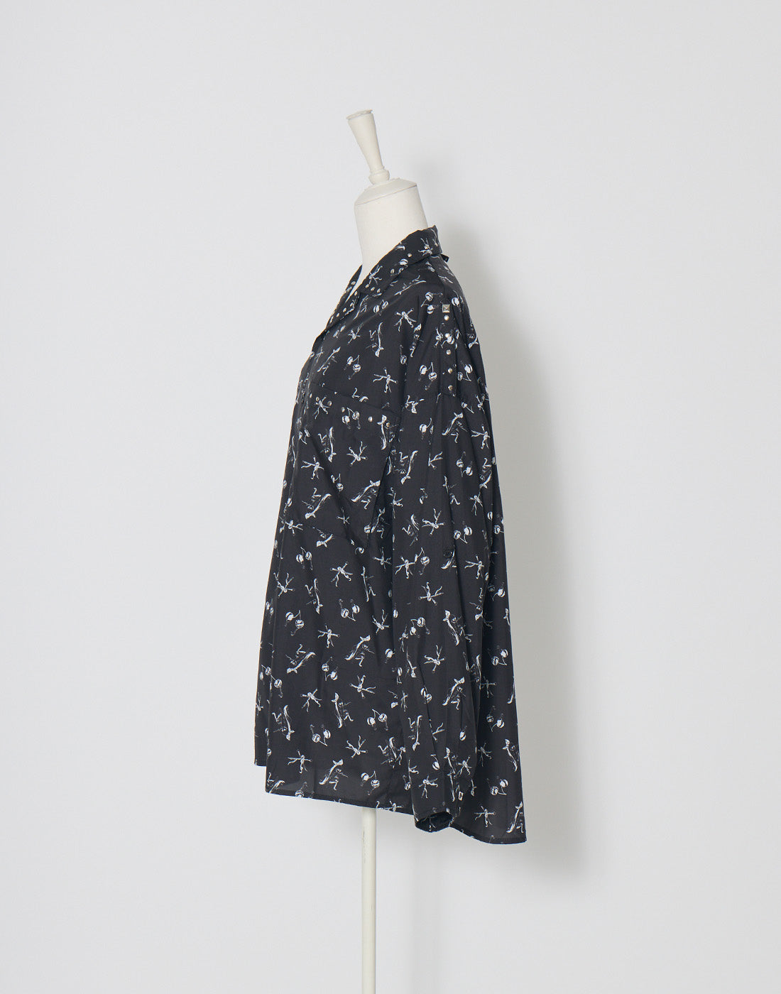 AVENCHUMU ERICO collaboration illustration oversized shirt