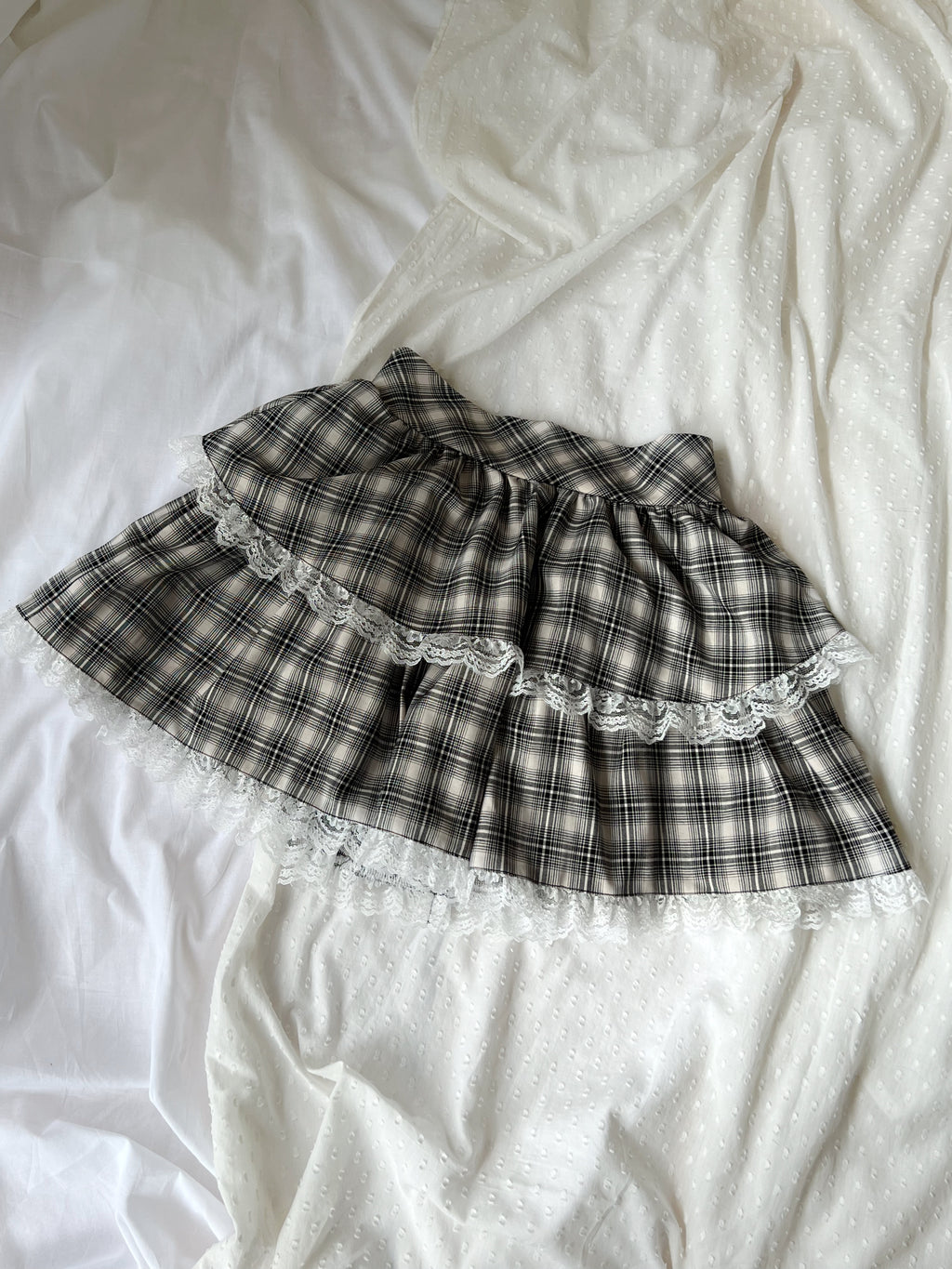 evelyn Checked Lacy Hem Skirt (Black)