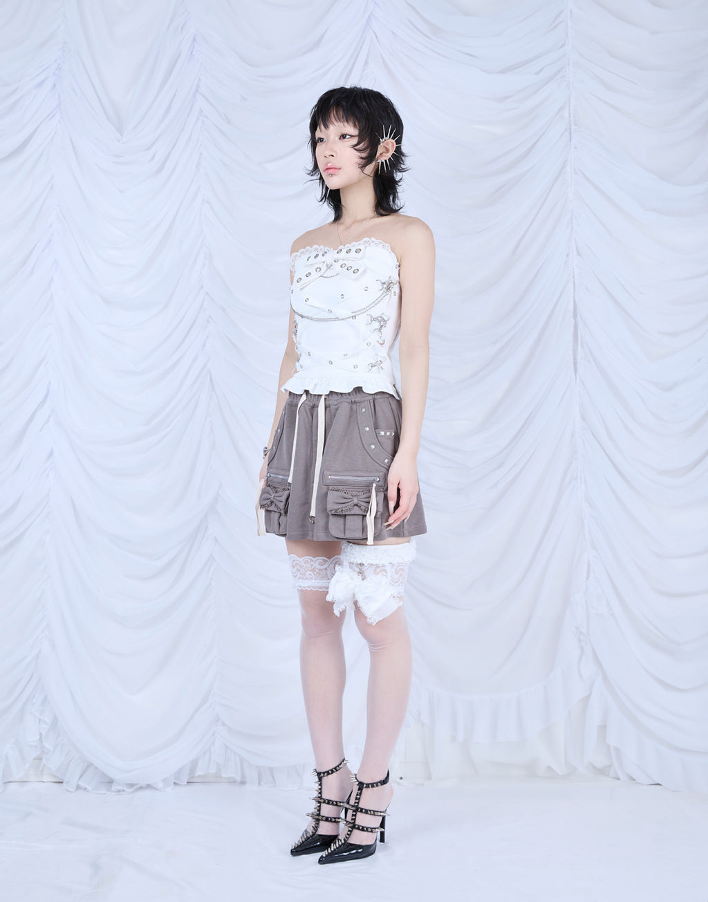 AVENCHUMU Cross chain & ribbon corset