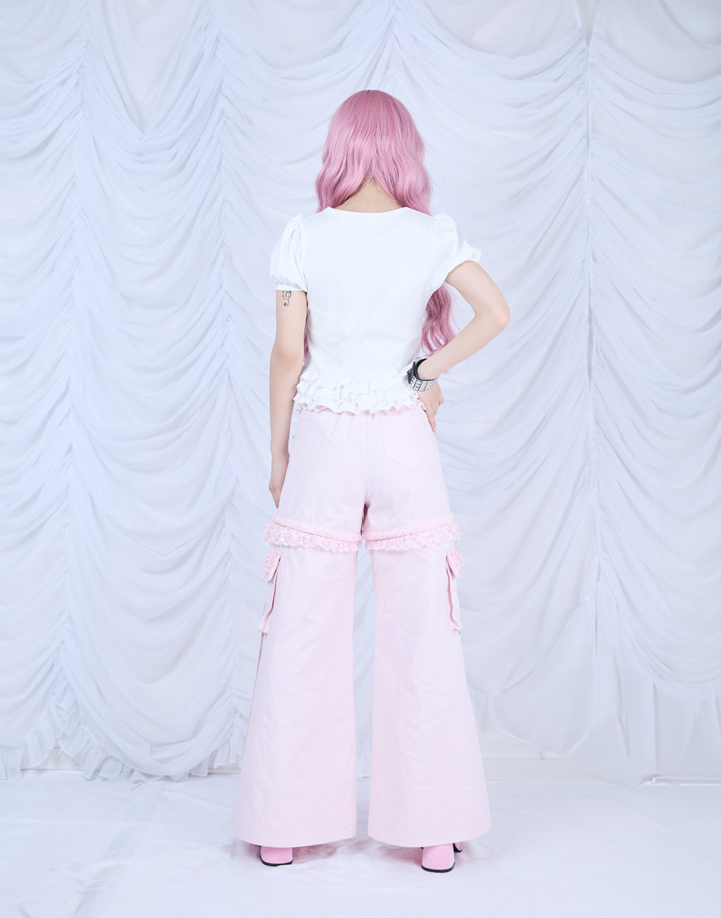 AVENCHUMU Heart Studs & Message Puff T-shirt