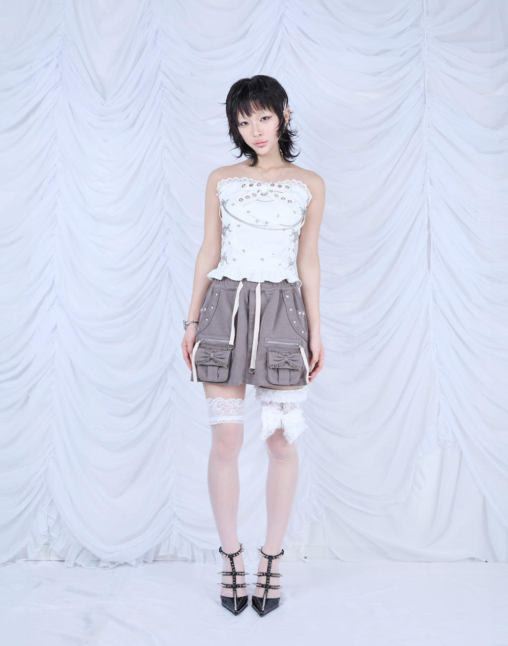 AVENCHUMU Cross chain & ribbon corset