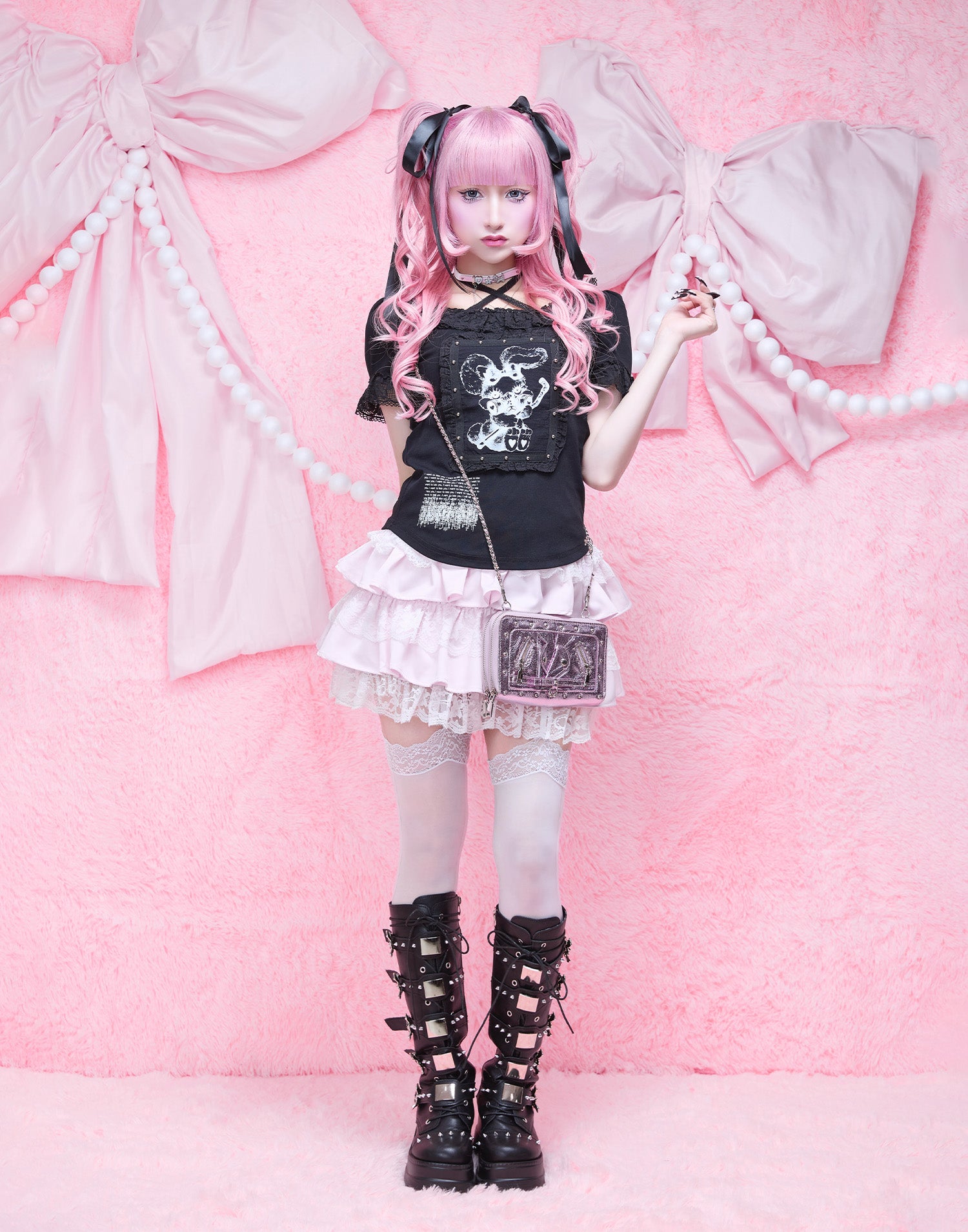 AVENCHUMU ValentineBunny print lace frame t-shirt