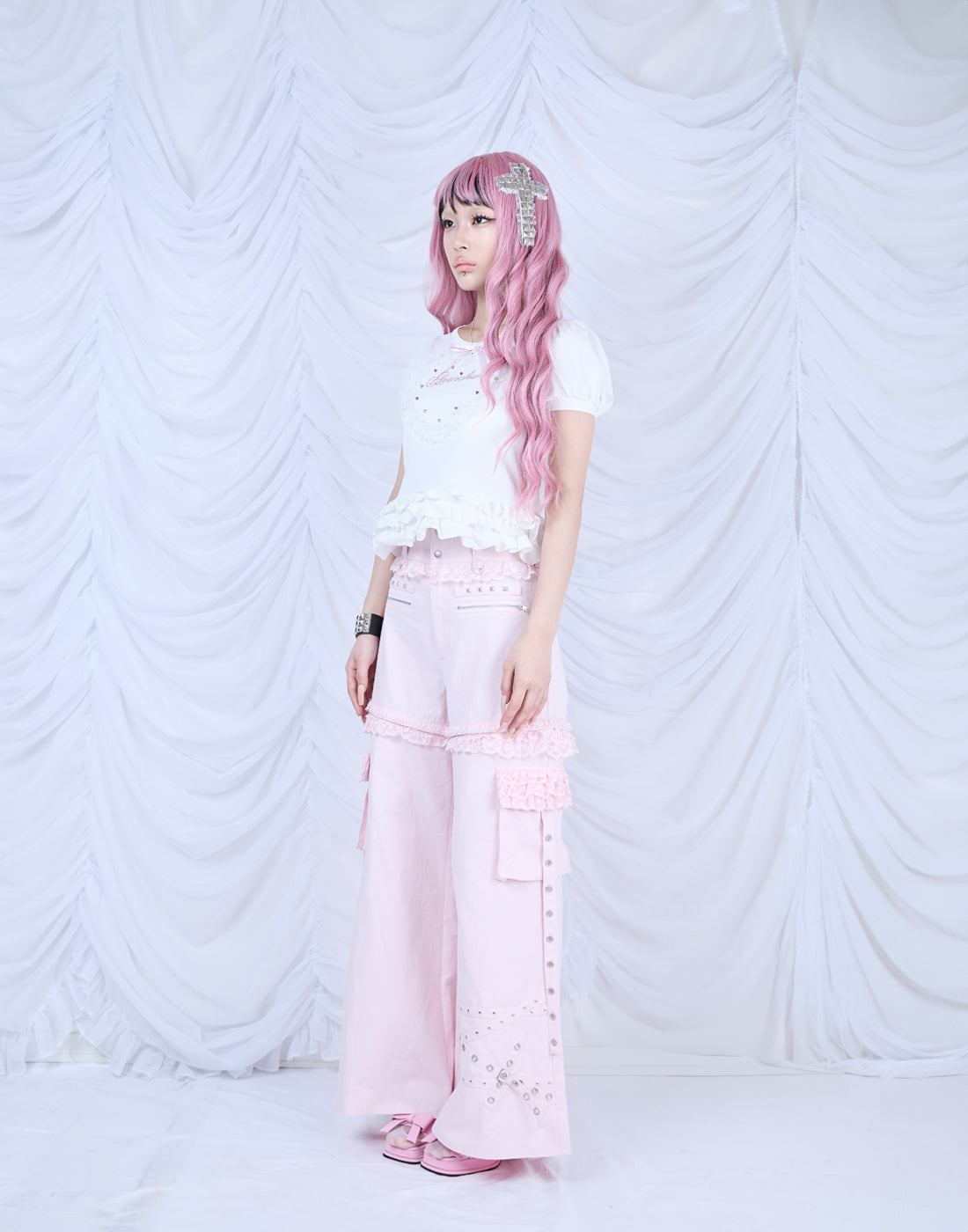 AVENCHUMU Heart Studs & Message Puff T-shirt