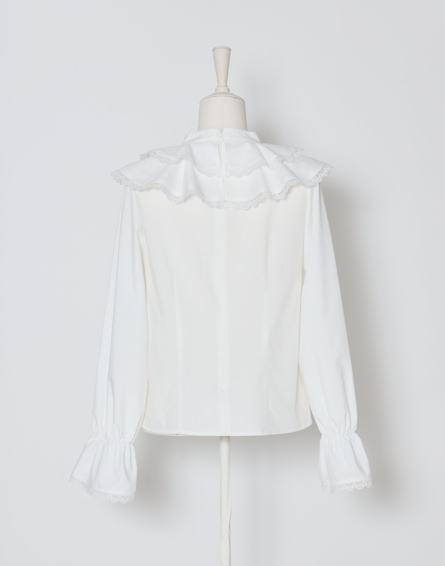 mellfy memory Sugar lace ribbon tie blouse