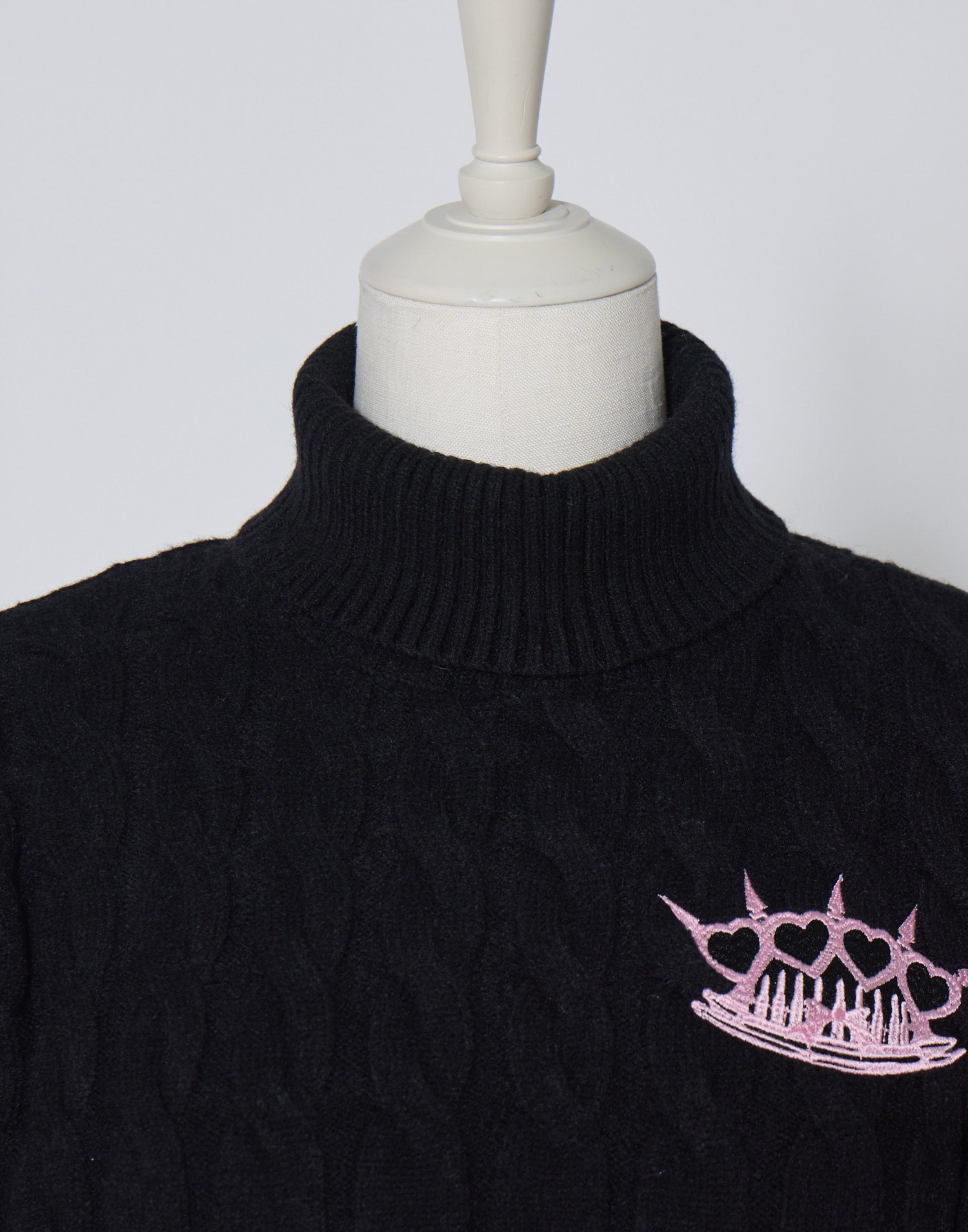 AVENCHUMU Brass knuckle cable knit tops