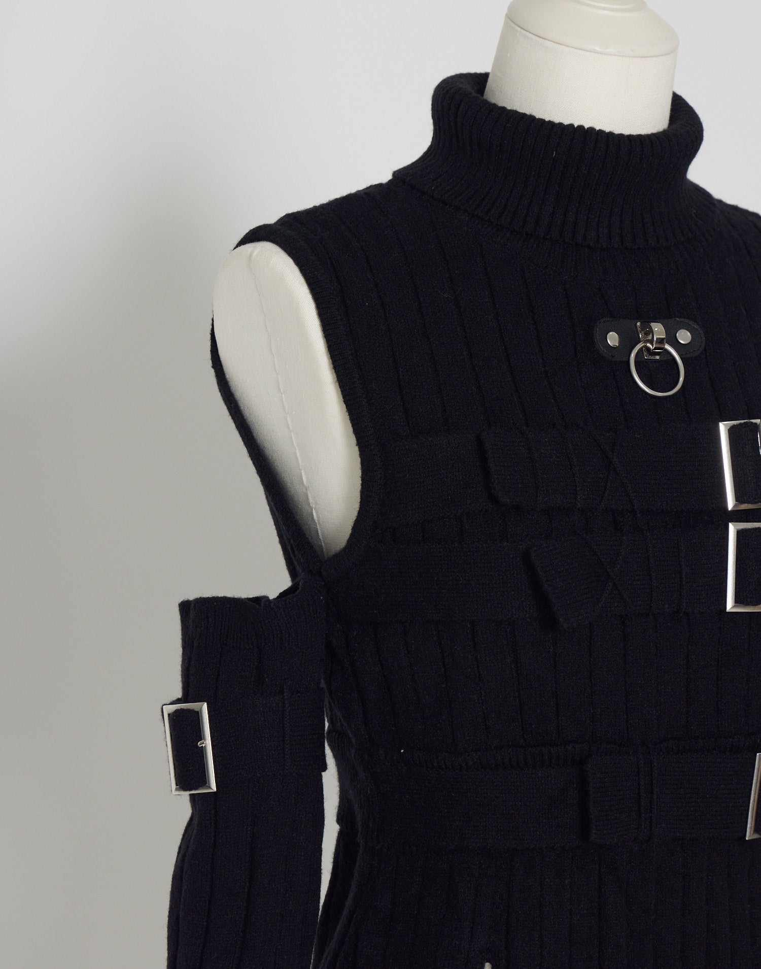 AVENCHUMU Belt & zip arm warmers knit one-piece