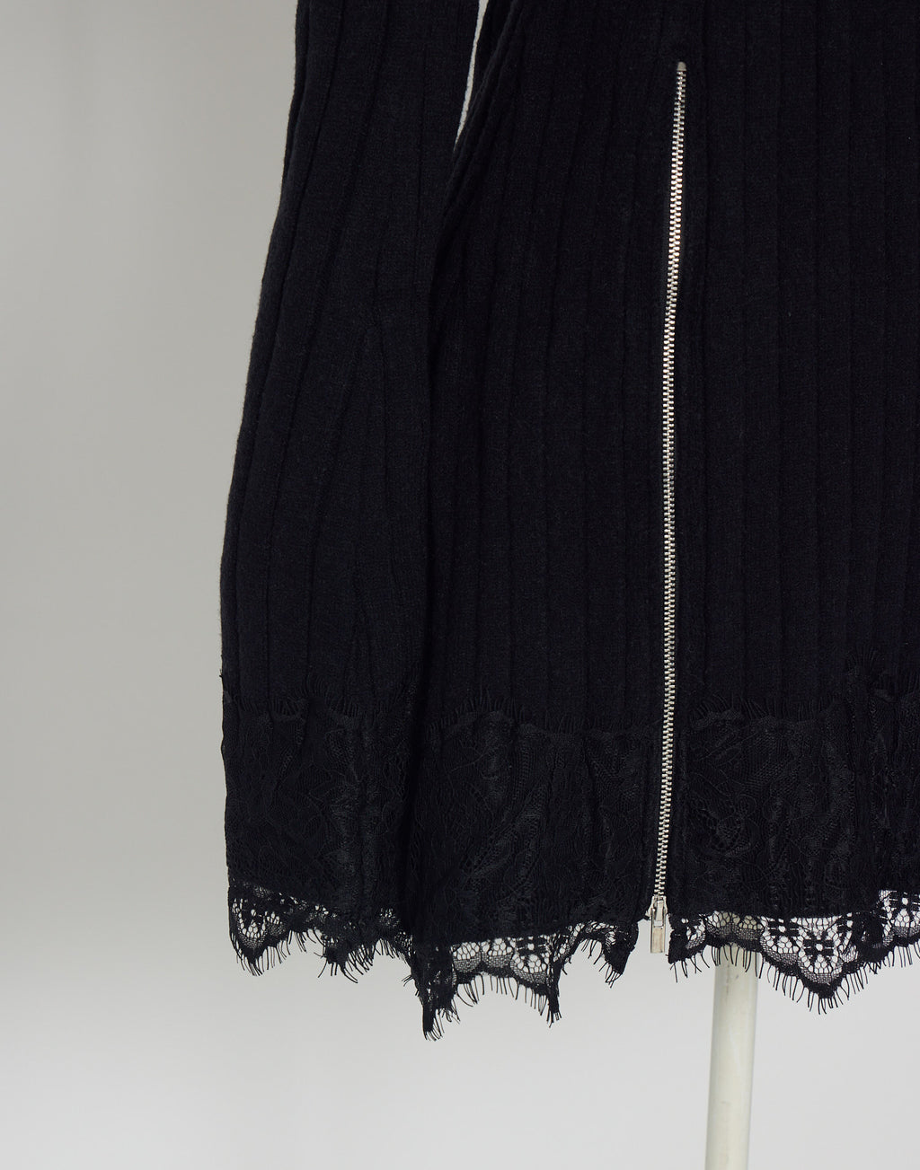 AVENCHUMU Belt & zip arm warmers knit one-piece