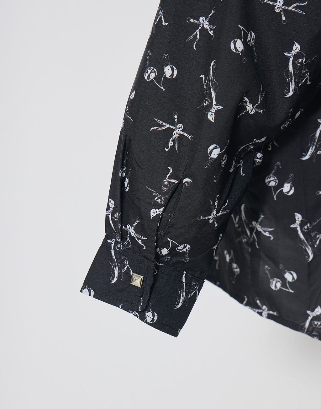 AVENCHUMU ERICO collaboration illustration oversized shirt