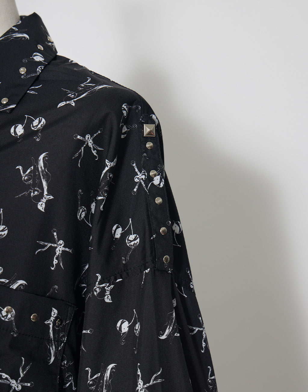 AVENCHUMU ERICO collaboration illustration oversized shirt